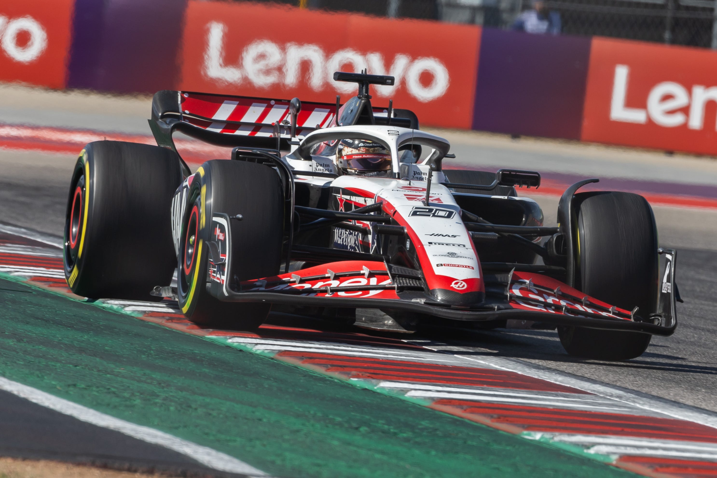 2972x1981 Haas F1 Driver Kevin Magnussen Endures Economy Class Travel Nightmare to Brazil
