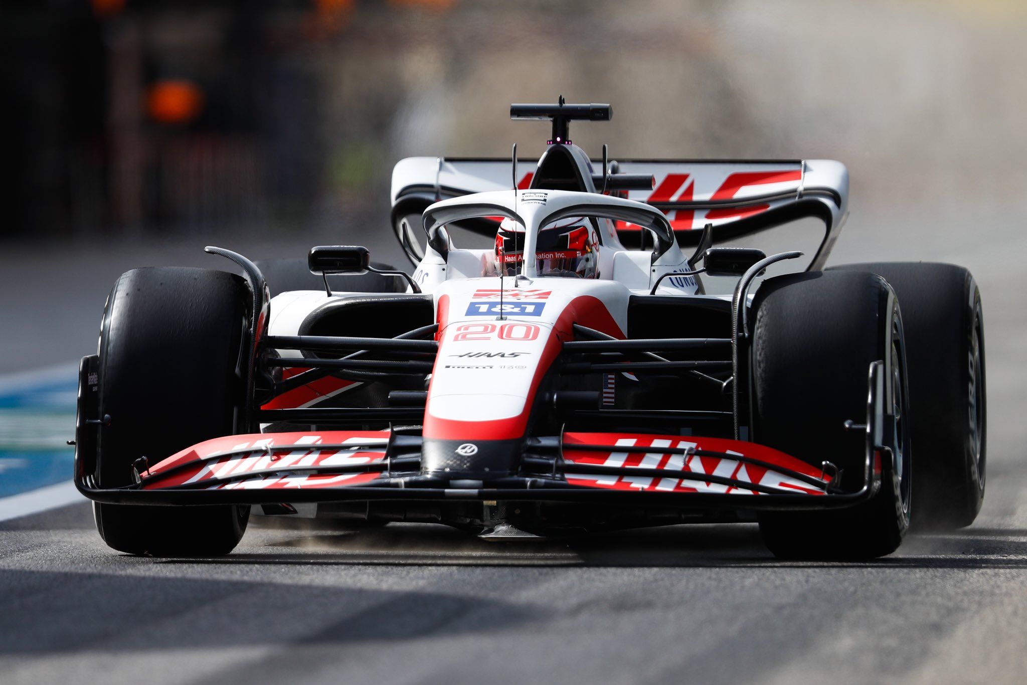 2048x1366 Magnussen feeling 'some sort of vibe going on'