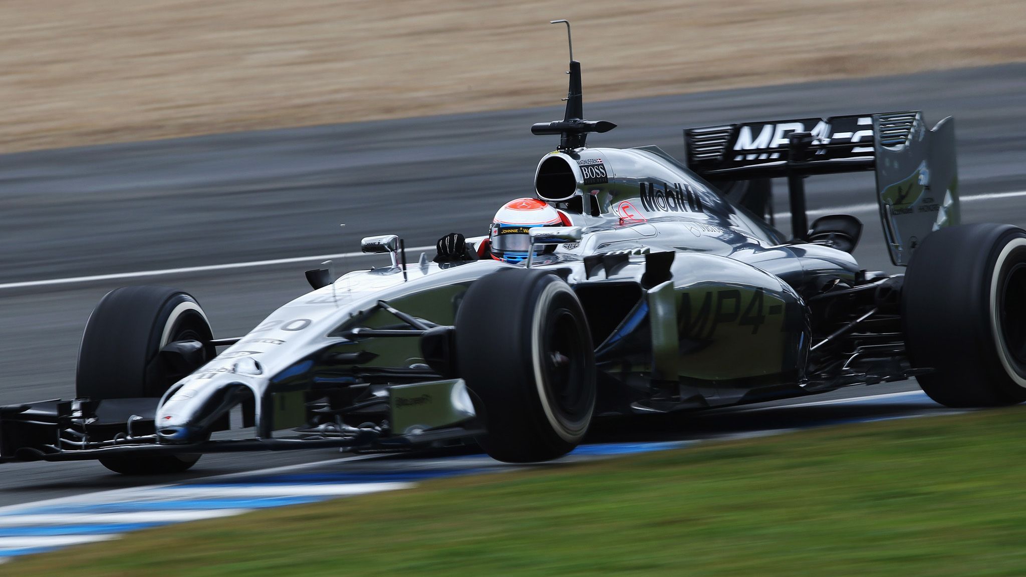 2048x1152 Kevin Magnussen Will Drive On The First Two Days Of Second Pre Season Test For McLaren