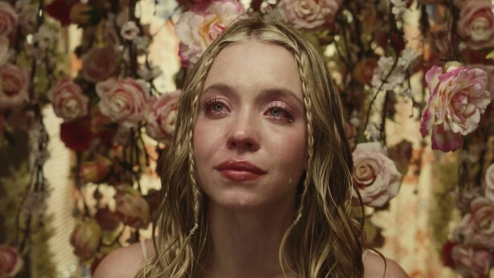 1600x900 Let's Go Crazier”: 'Euphoria' Season 3 Gets “Unhinged” Update From Sydney Sweeney