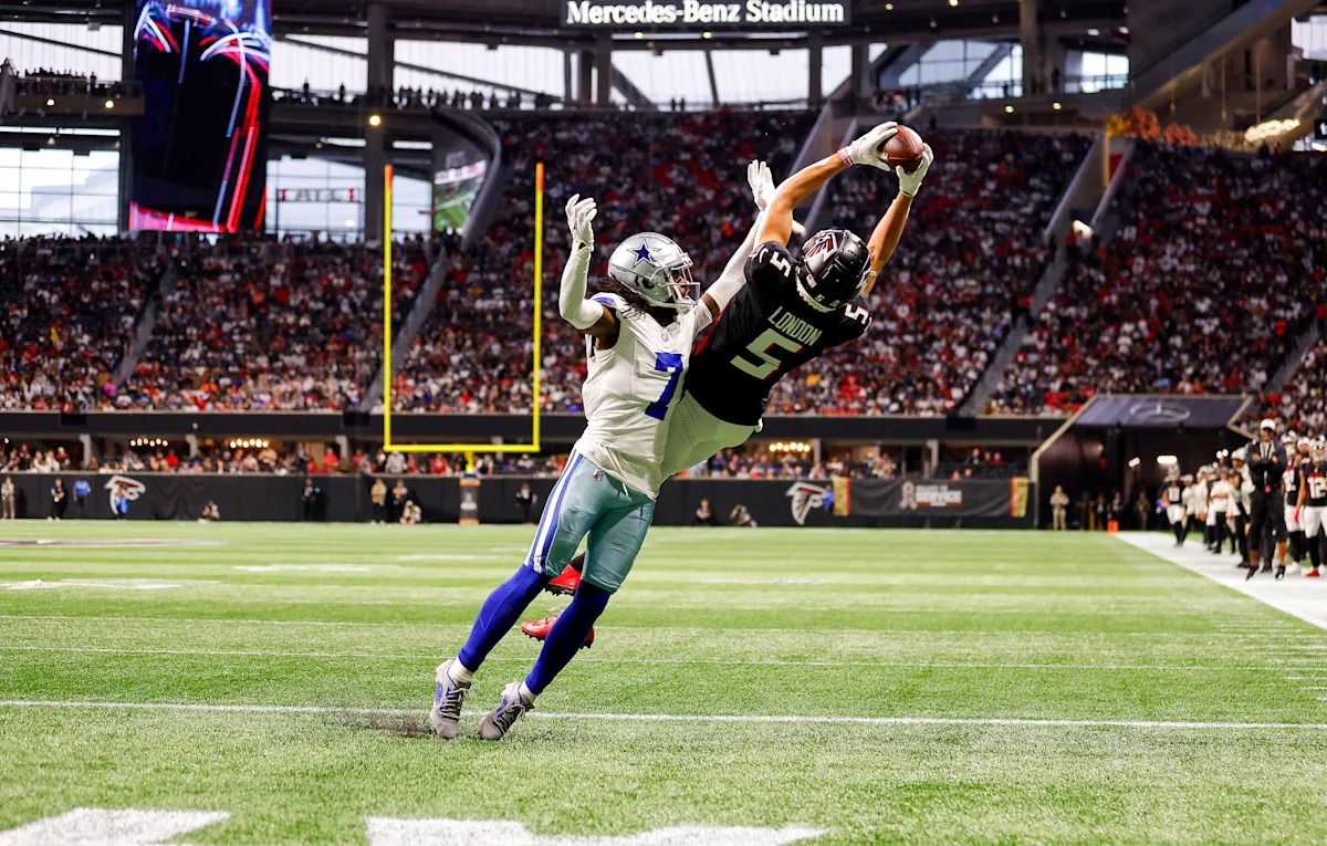 1200x765 Falcons' Drake London leaves game with hip injury after stellar touchdown reception