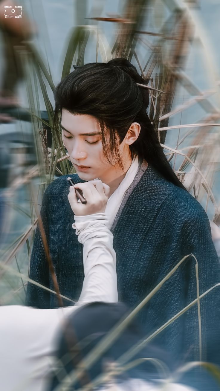 736x1308 Zhou Yiran