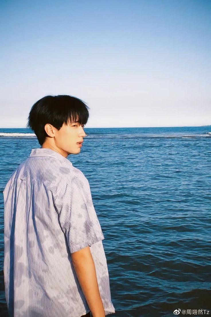 736x1104 When i fly towards you wallpaper. Lee heeseung desktop wallpaper hd, Zhou yiran aesthetic, Zhang