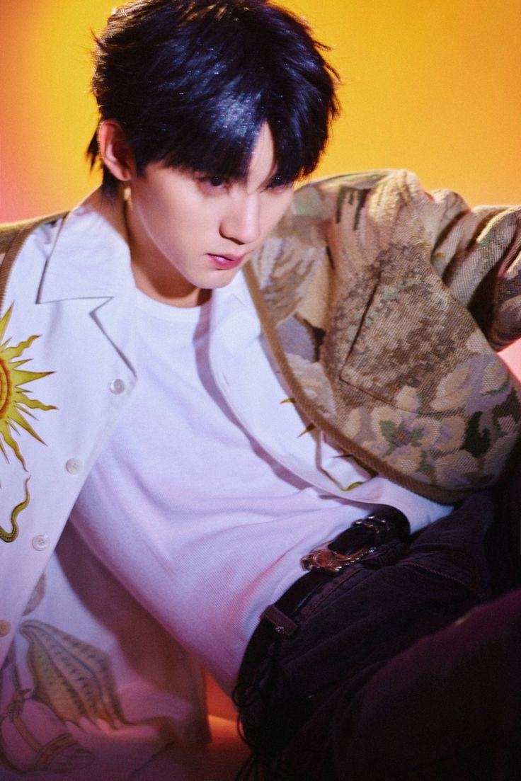 736x1103 Zhou Yiran