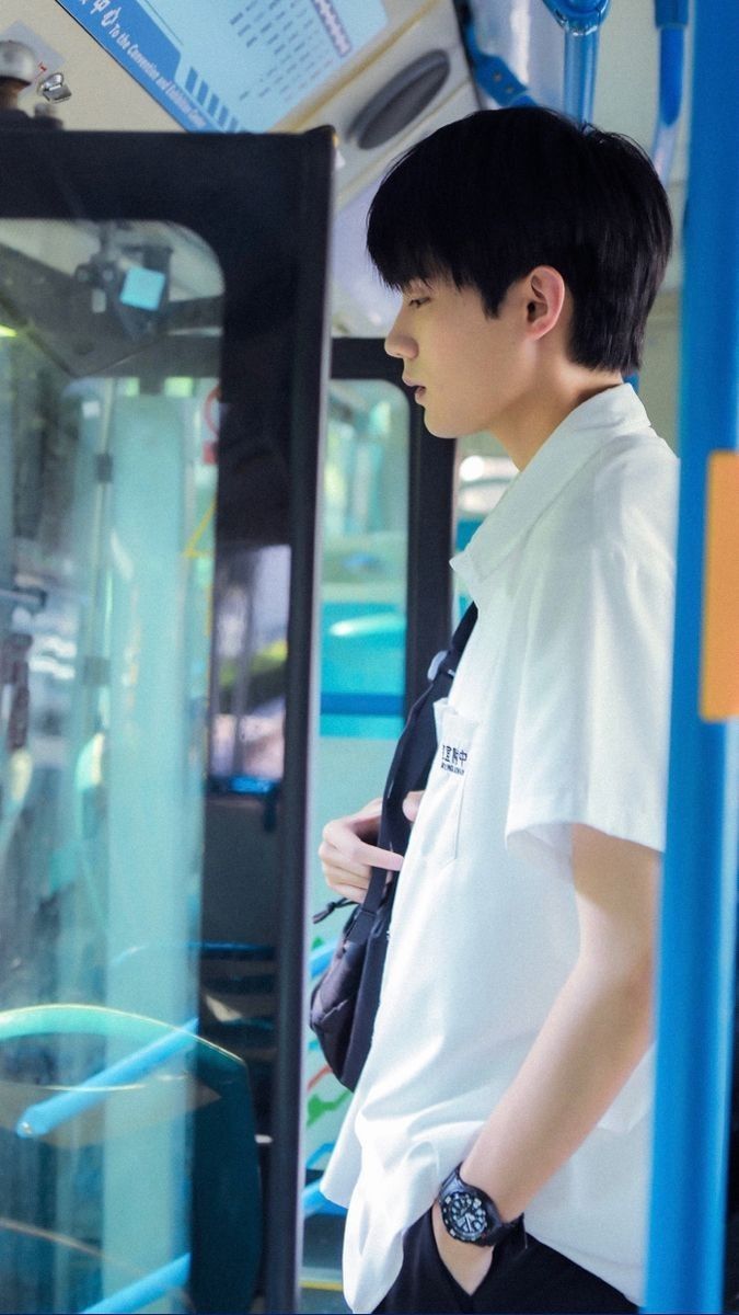 675x1200 zhou yiran profile and facts zhou yiran Yiran Profile and Facts