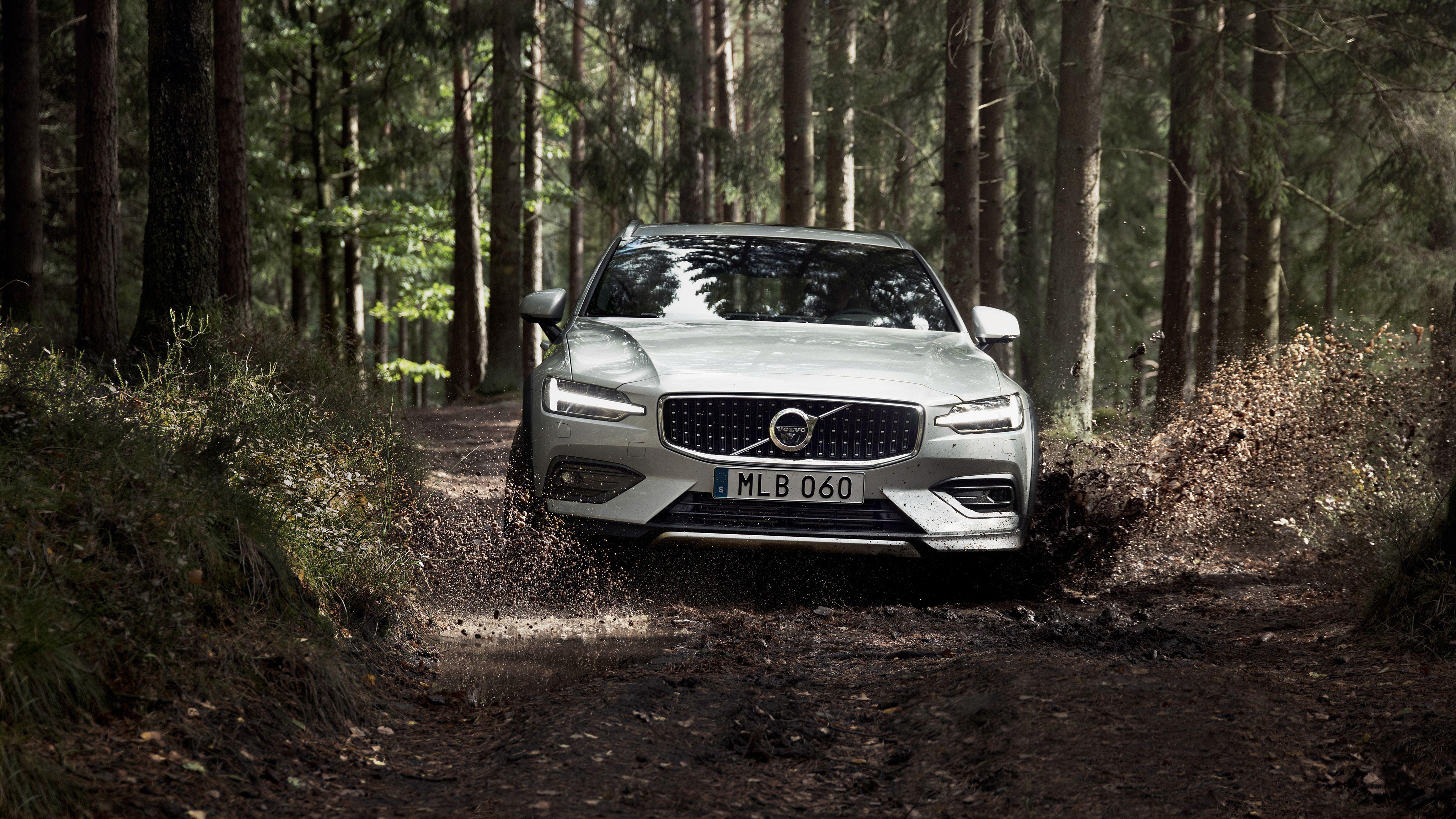 4096x2304 Volvo V60 T5 Cross Country 4K 2 Wallpaper. HD Car Wallpaper