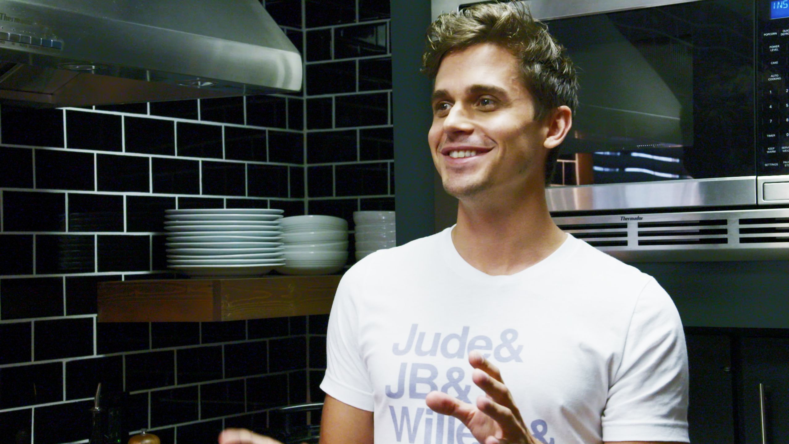 2560x1440 The Exquisite Blankness (and Highly Suspect Guacamole) of Antoni Porowski from “Queer Eye”. The New Yorker