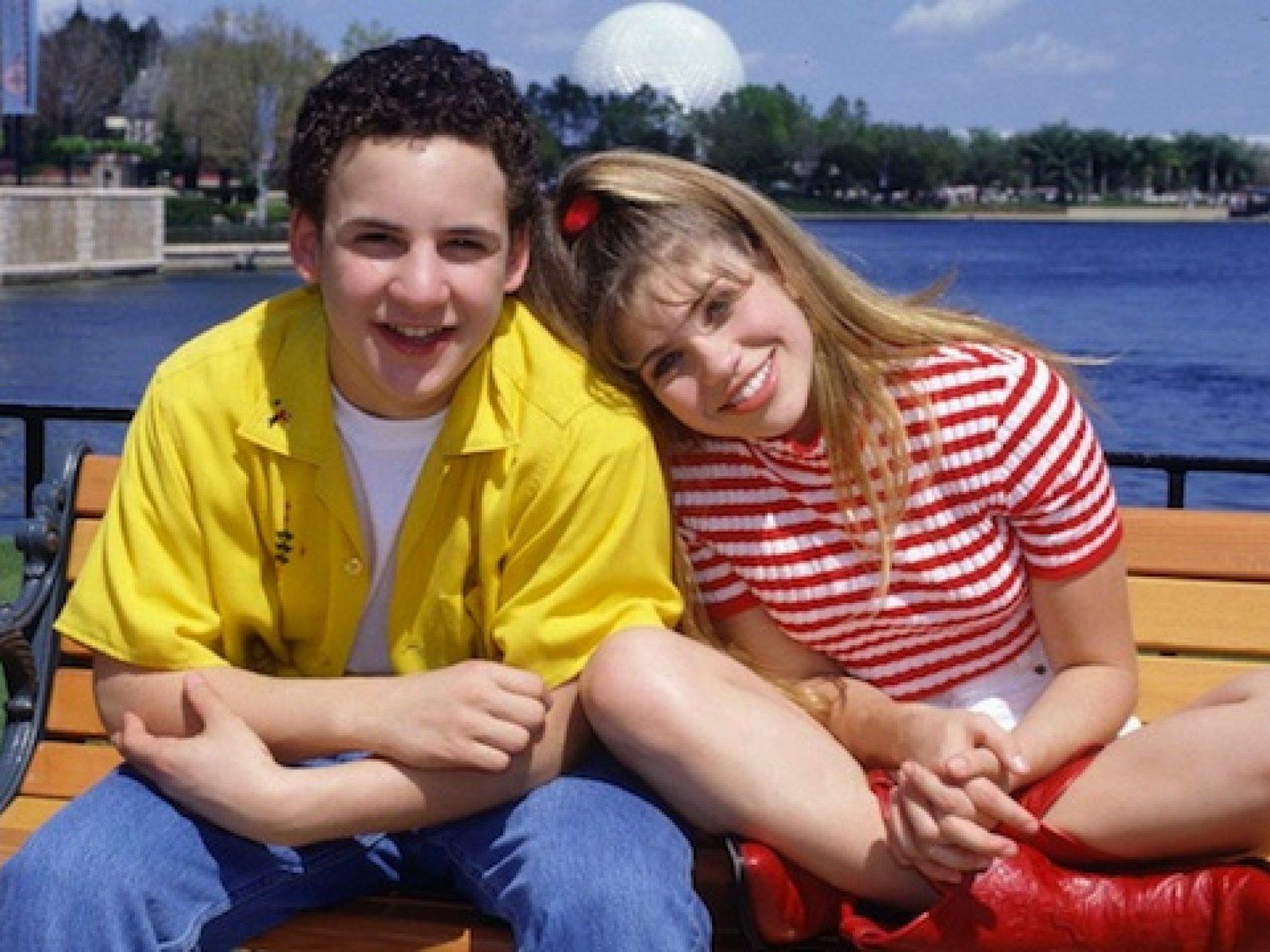 1600x1200 Fred Savage Baby Photo Shows Actor Is A Third Time Father As His Brother Prepares For 'Boy Meets World' Sequel