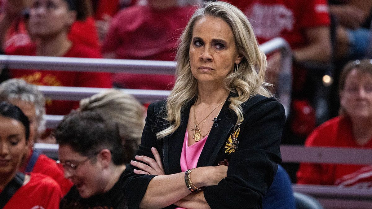 1200x675 WNBA news: Becky Hammon, Stephanie White fined for backing Cheryl Reeve