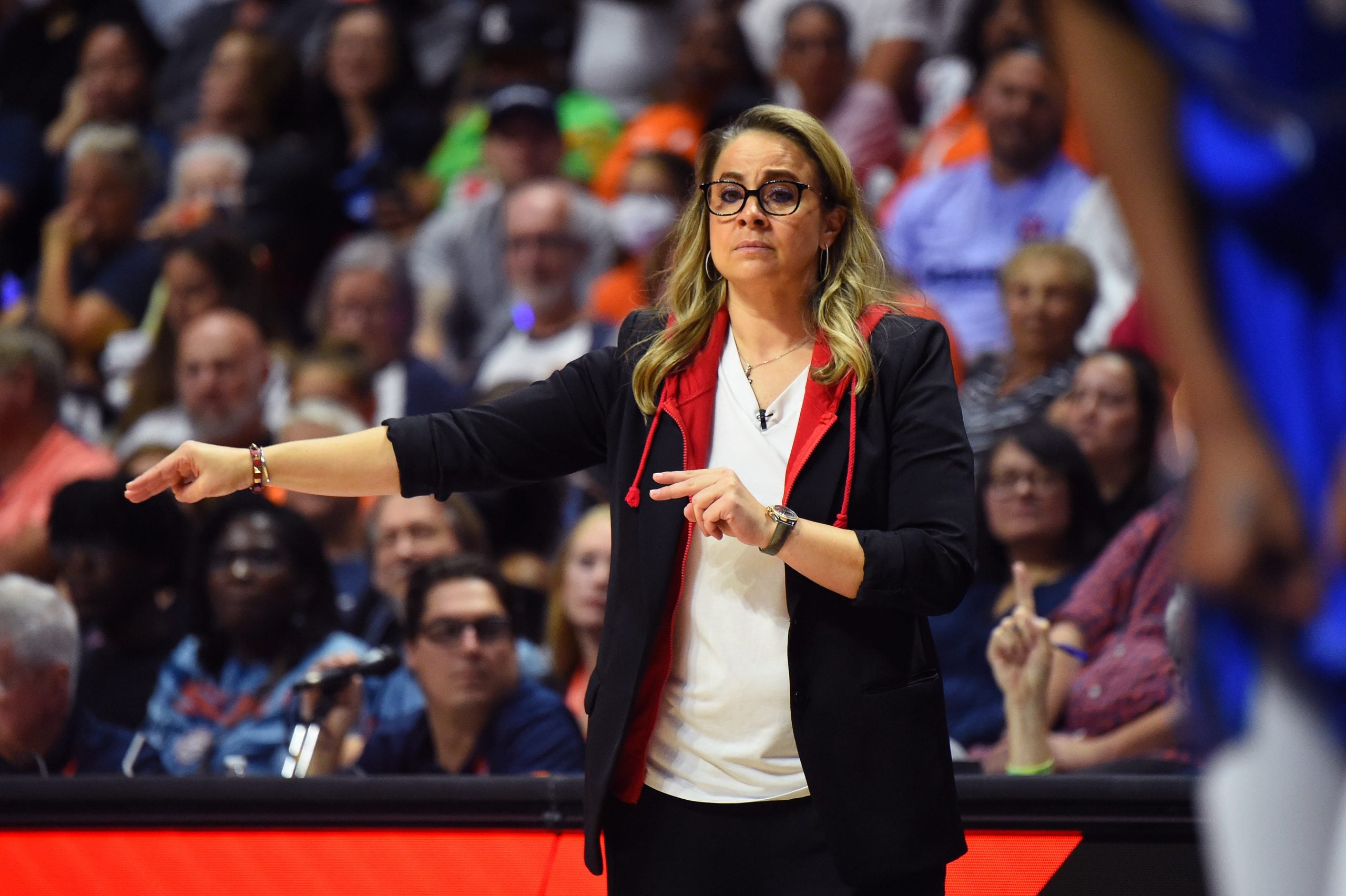 2560x1704 Becky Hammon Archive