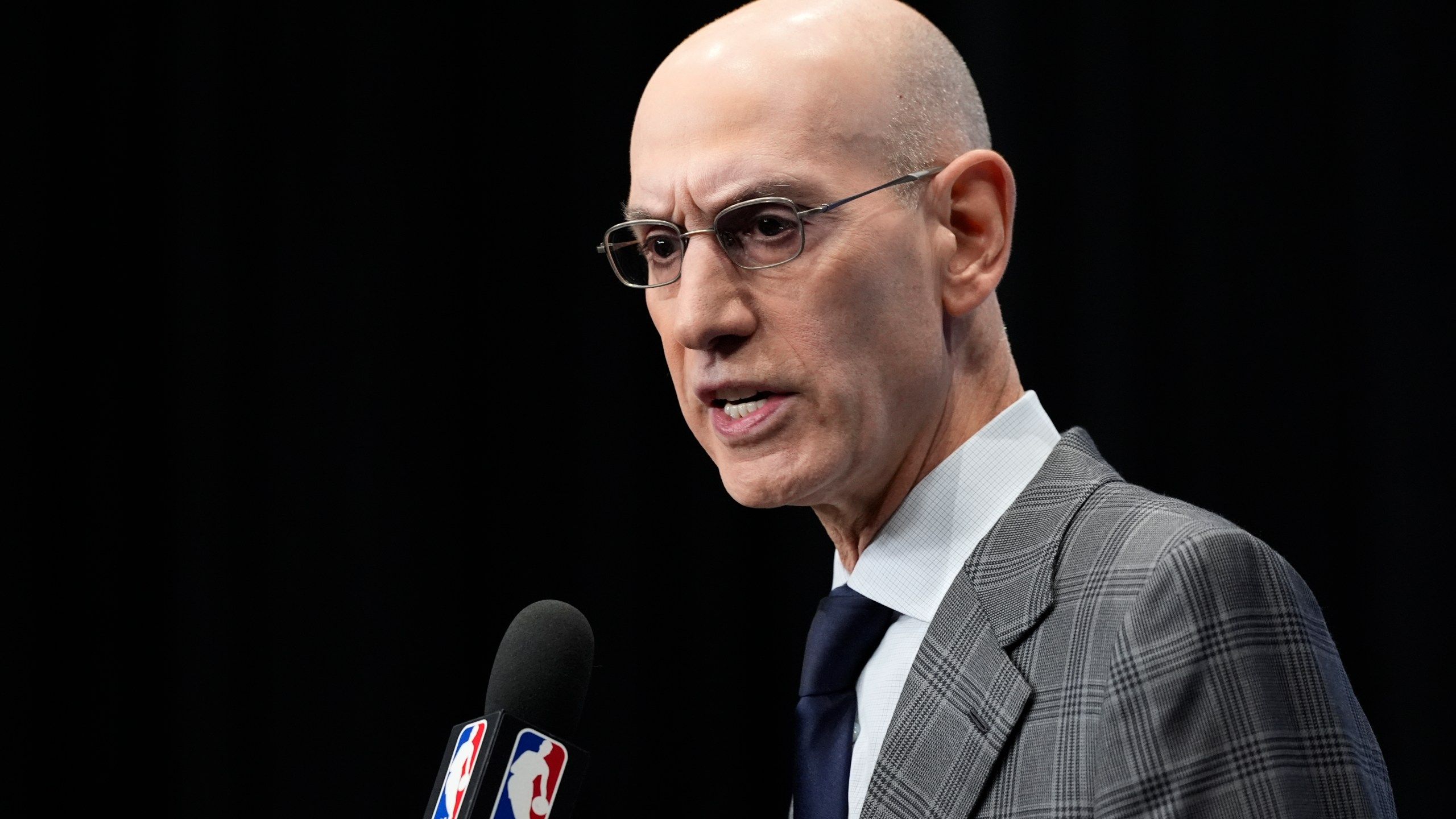2560x1440 Adam Silver Was Surprised About The Doncic Davis Trade, Urges Angry Mavs Fans To Keep Faith