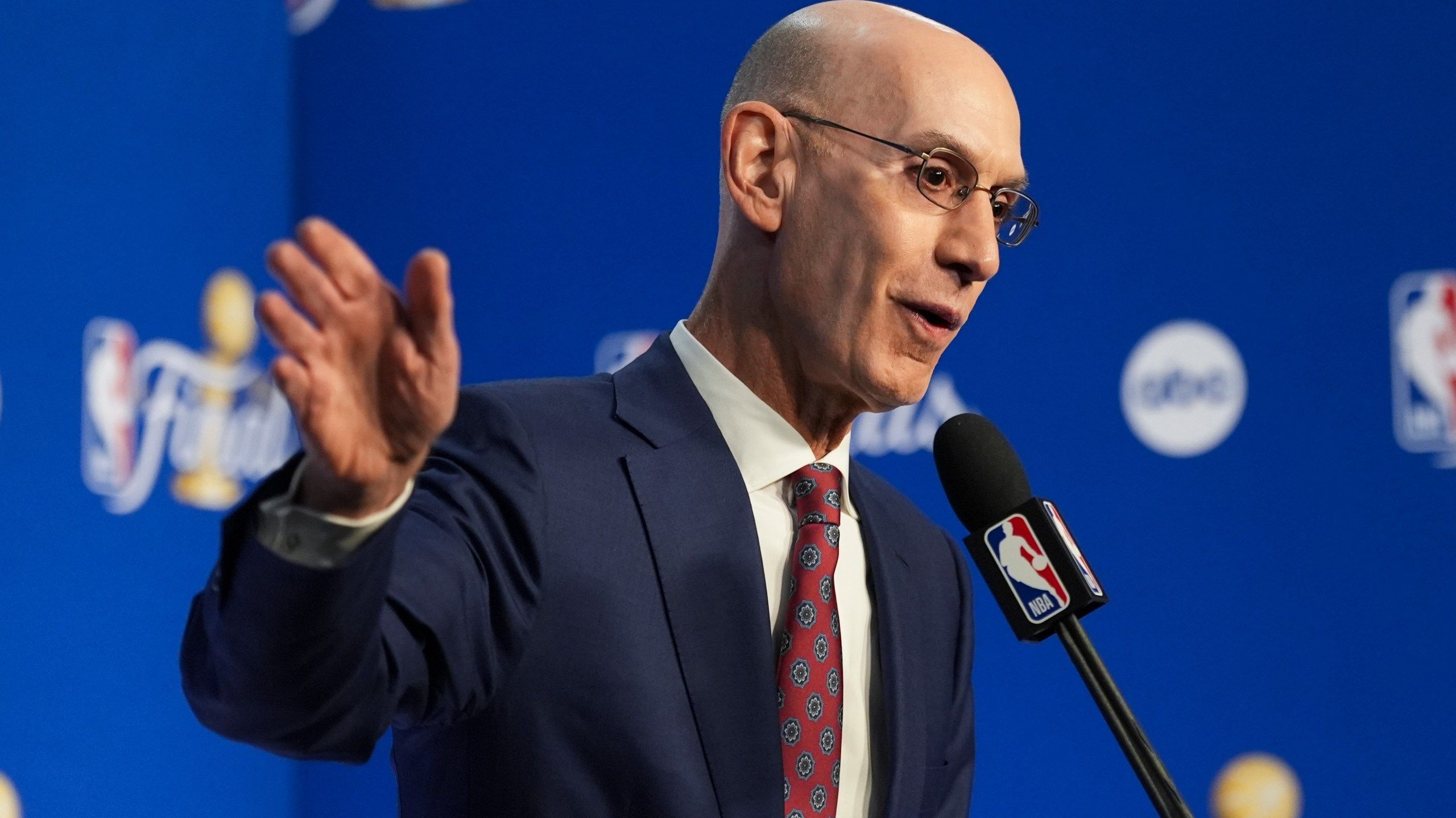 2560x1440 Commissioner Adam Silver, at finals, says NBA continues to move toward league in Europe