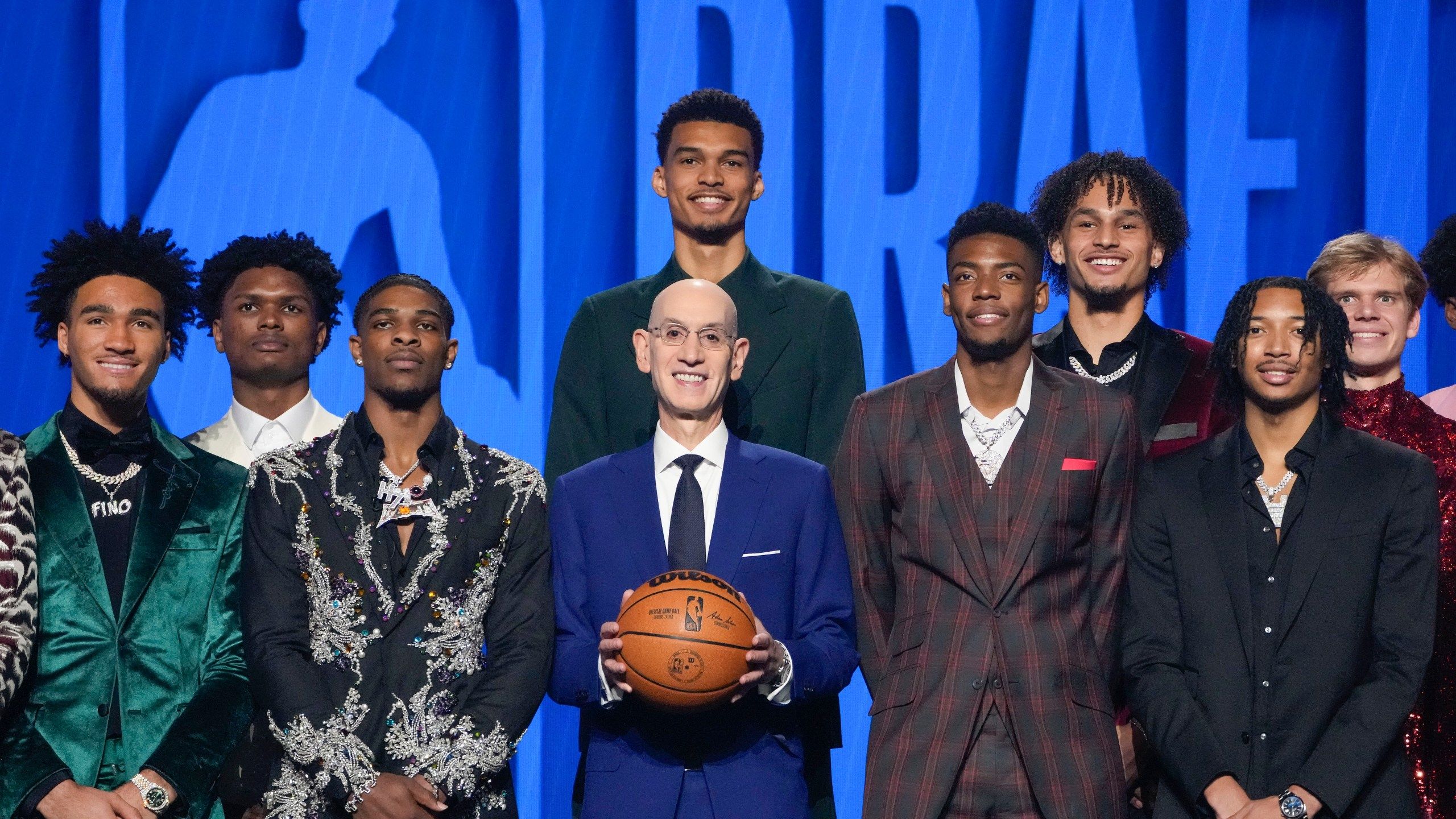 2560x1440 In Las Vegas, NBA Commissioner Adam Silver discusses keeping eye on gambling. KRQE News 13
