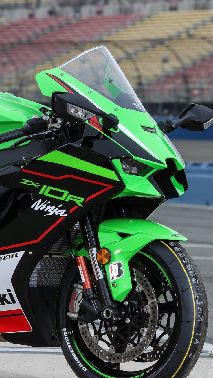 736x1308 Kawasaki Ninja ZX10R