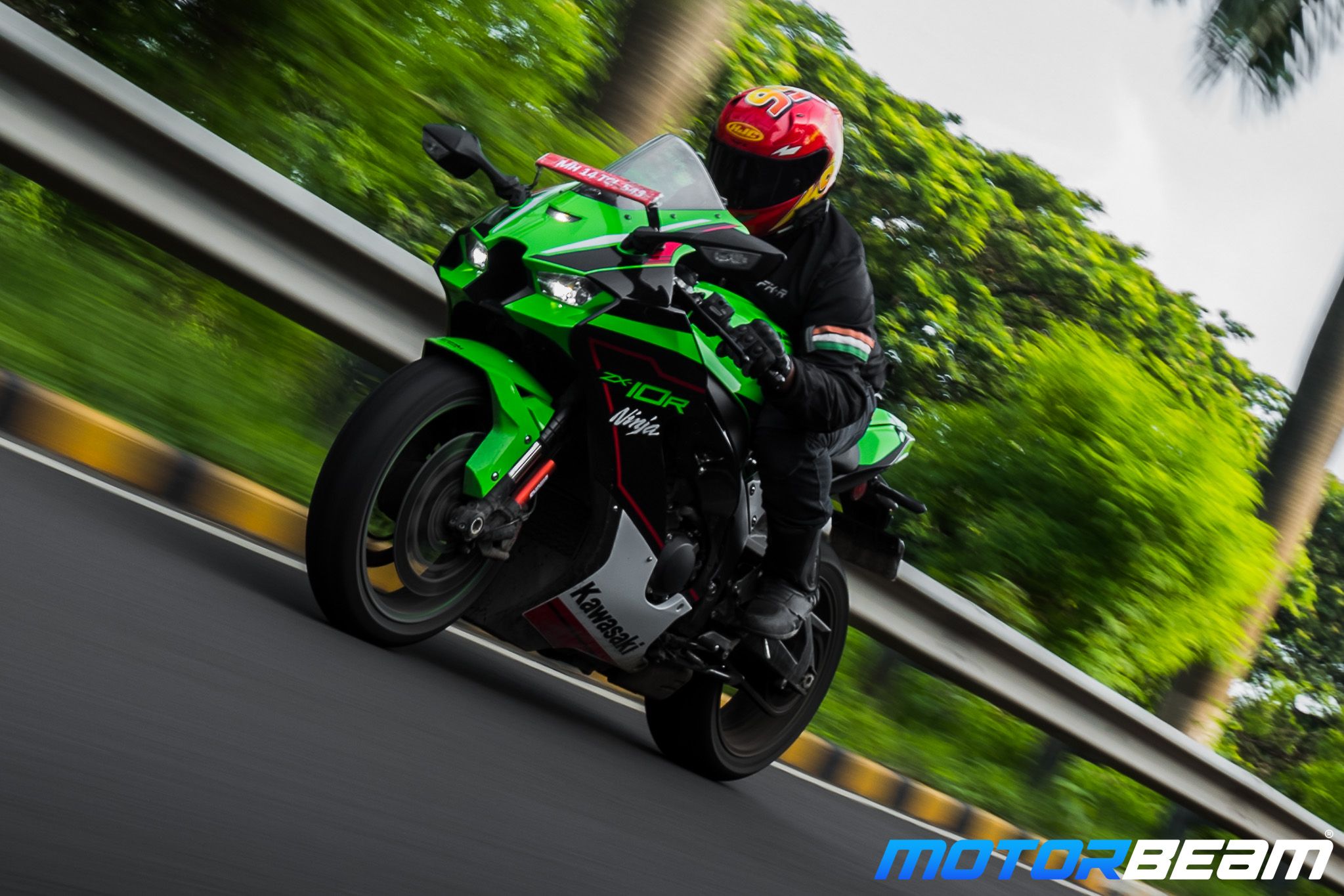 2047x1365 Kawasaki Ninja ZX 10R Review Test Ride