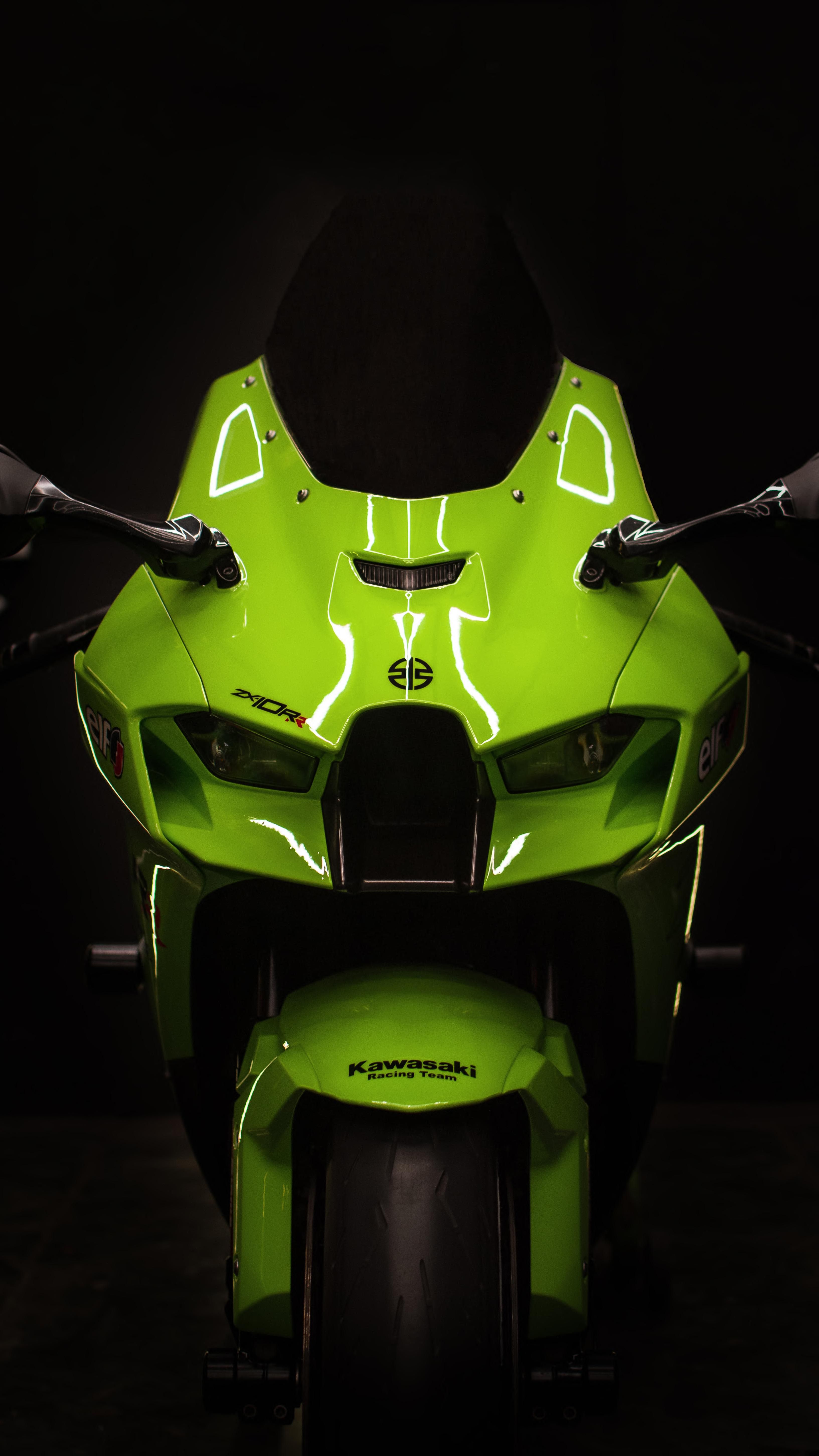 3266x5805 Free Wallpaper of ZX10RR?