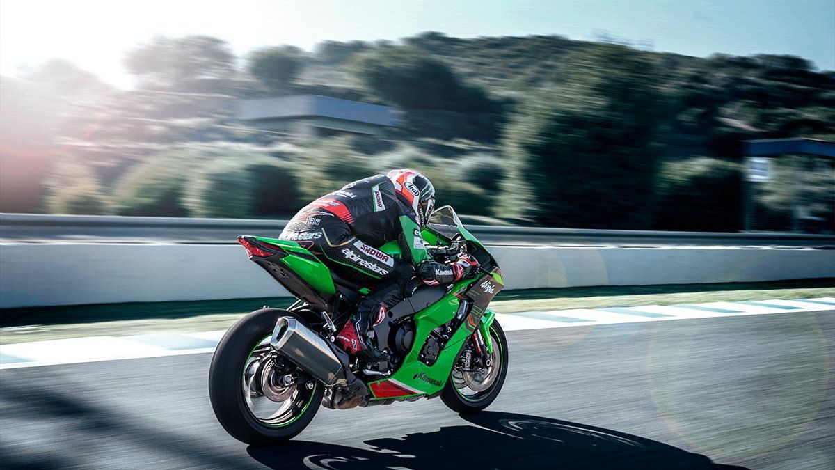 1200x675 Kawasaki Unveils New Paint For 2023 ZX 10R Sports Bike