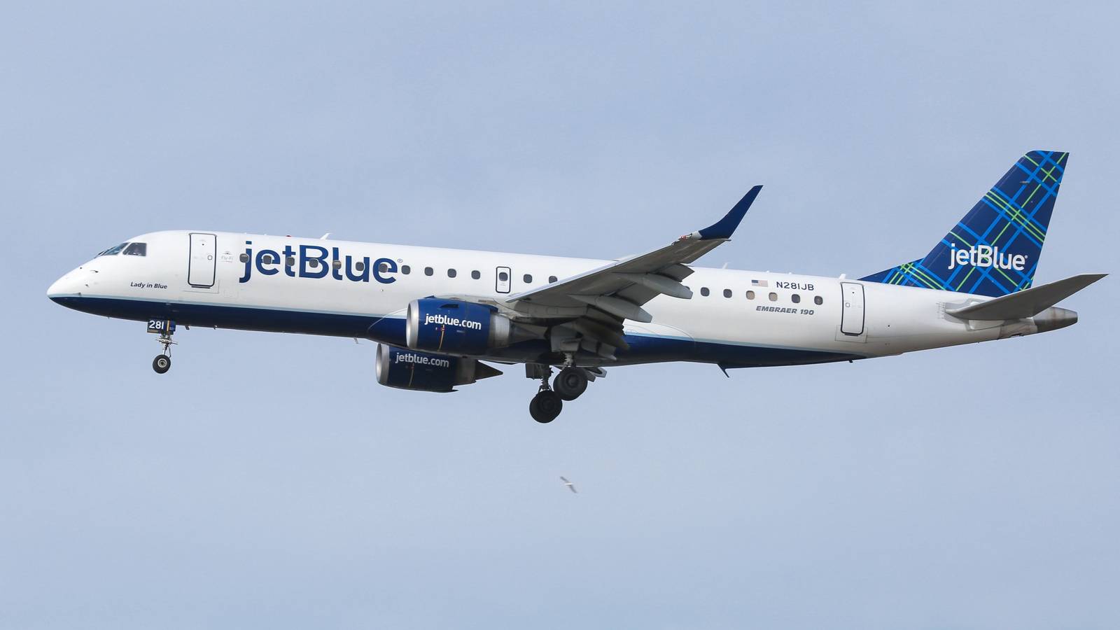 1600x900 Years Of Flight: Which Embraer 190s Have Flown The Most Cycles?