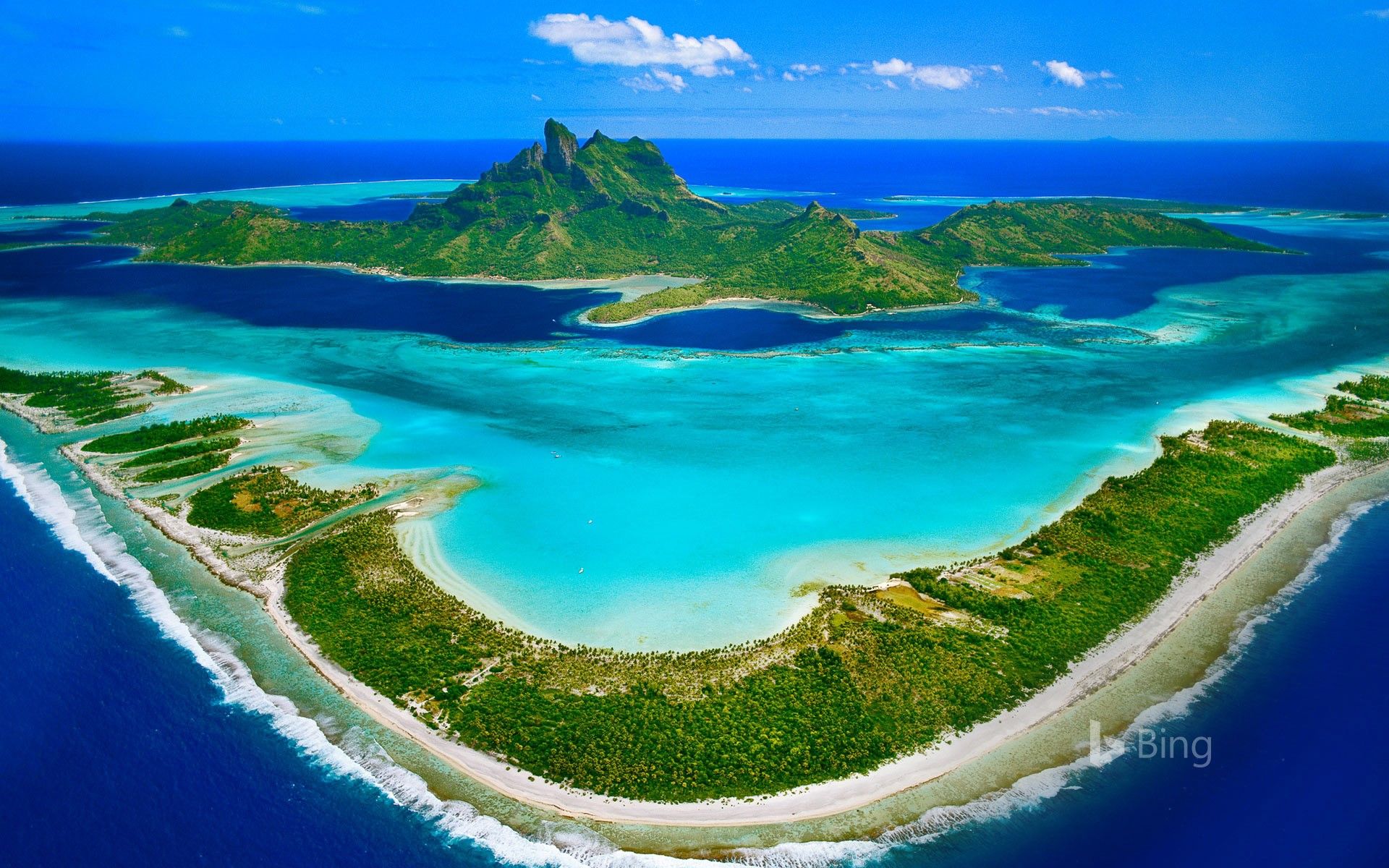 1920x1200 Bora Bora in the Leeward Islands of French Polynesia Wallpaper