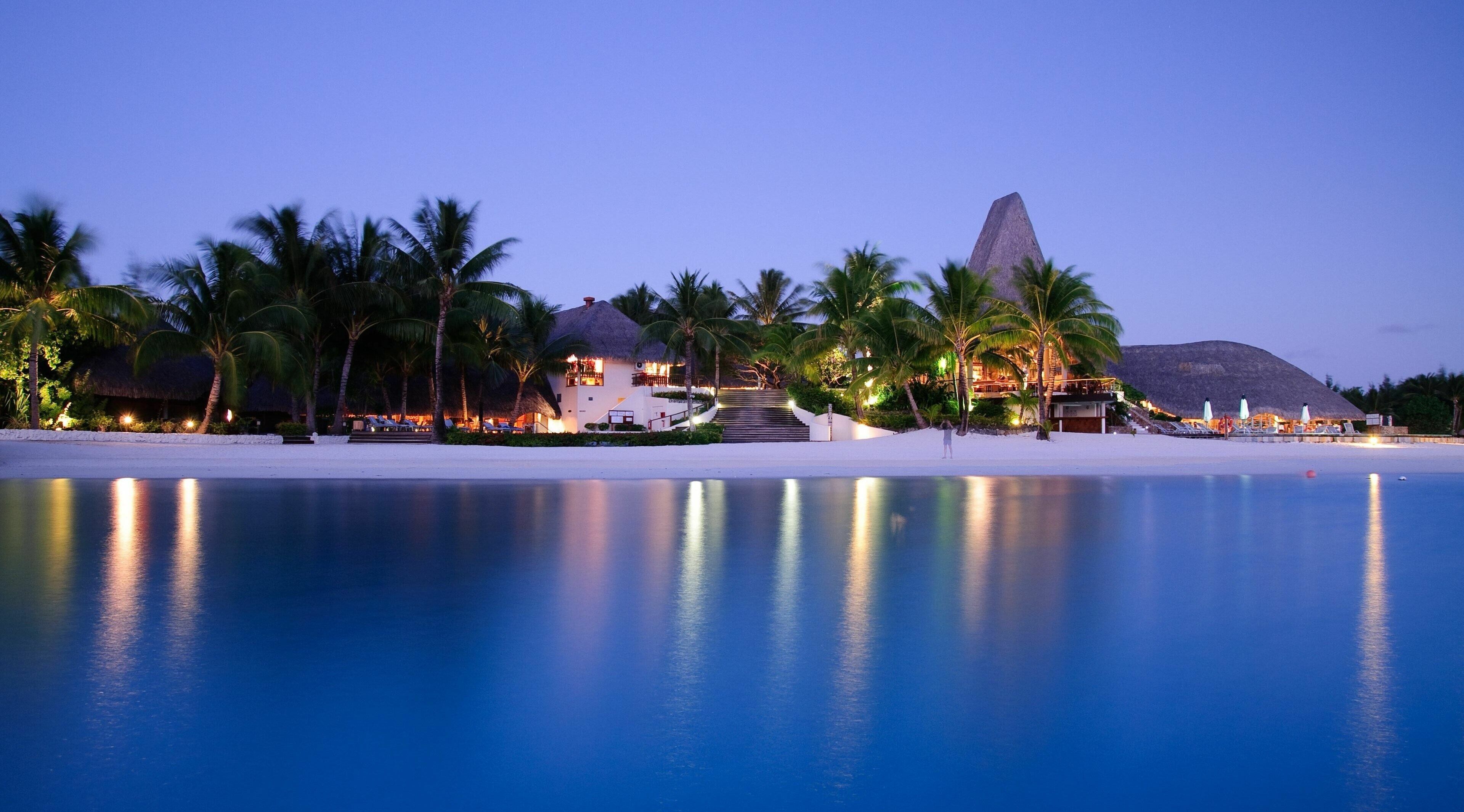 3840x2130 Tahiti Wallpaper