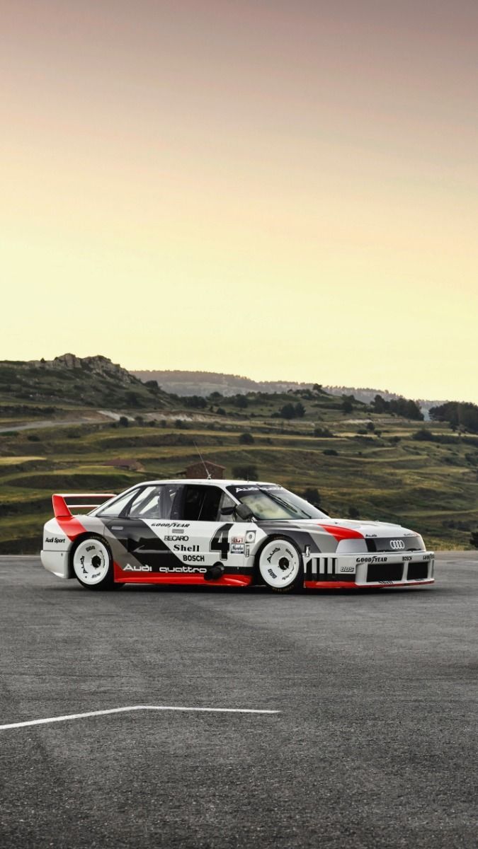 675x1200 Audi