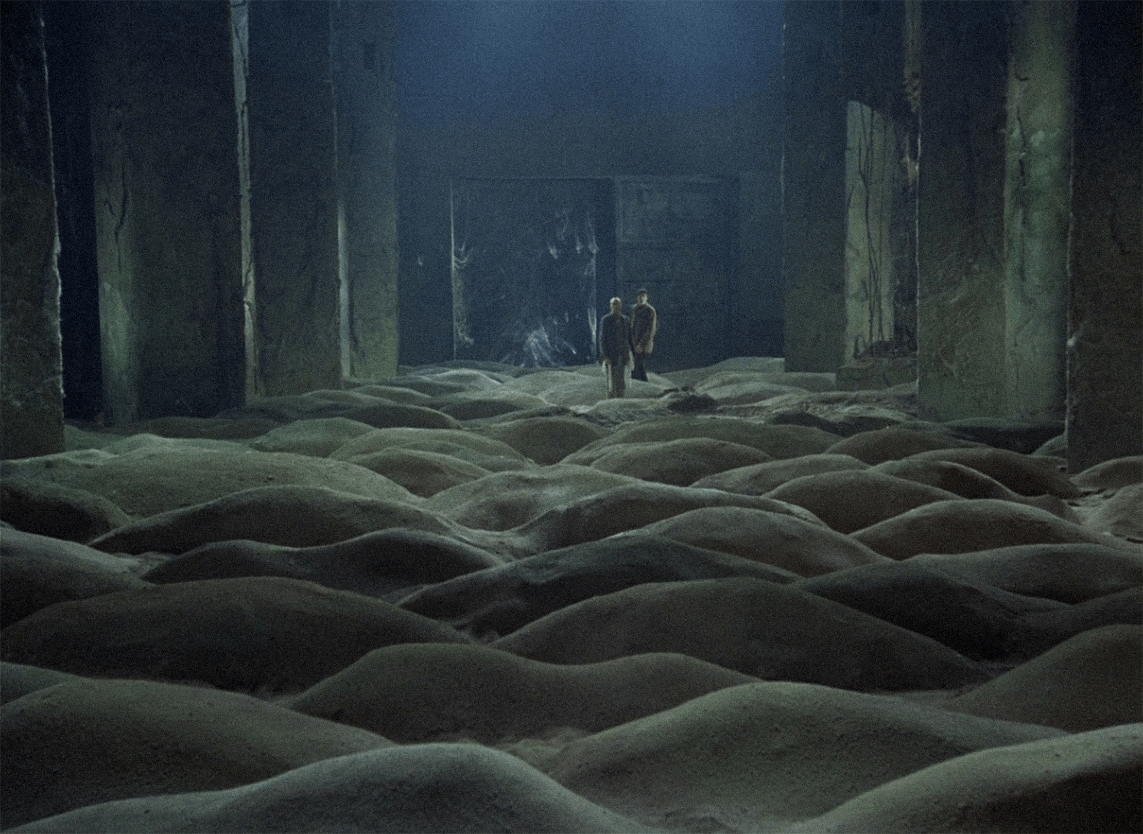 2220x1620 Took some screenshots of stalker to use as wallpaper this movie is so pretty