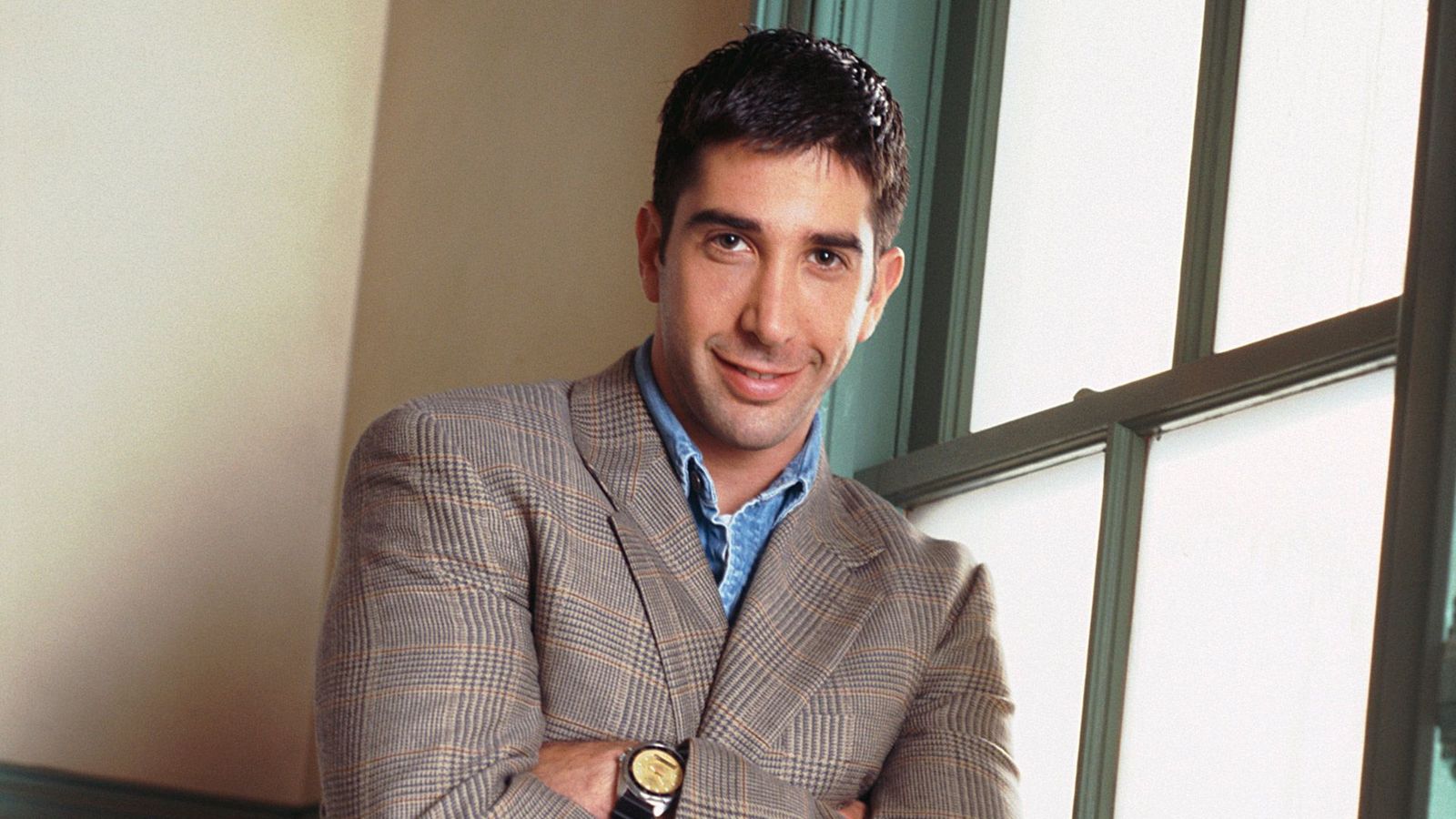 1600x900 Friends Star David Schwimmer Is A Far Cry From Ross In The New Superbowl Advert