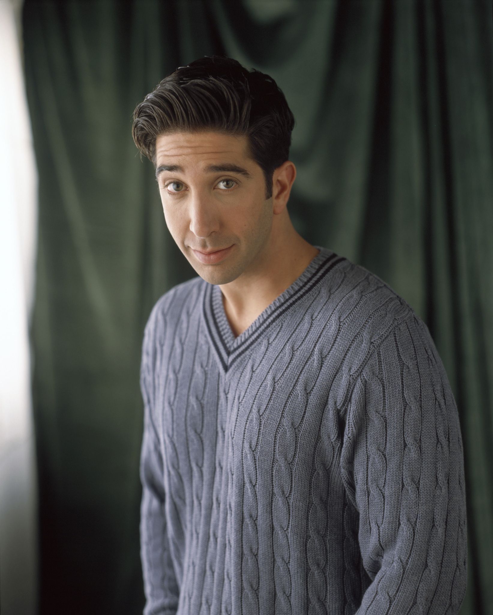 1643x2048 Ross Geller Wallpaper