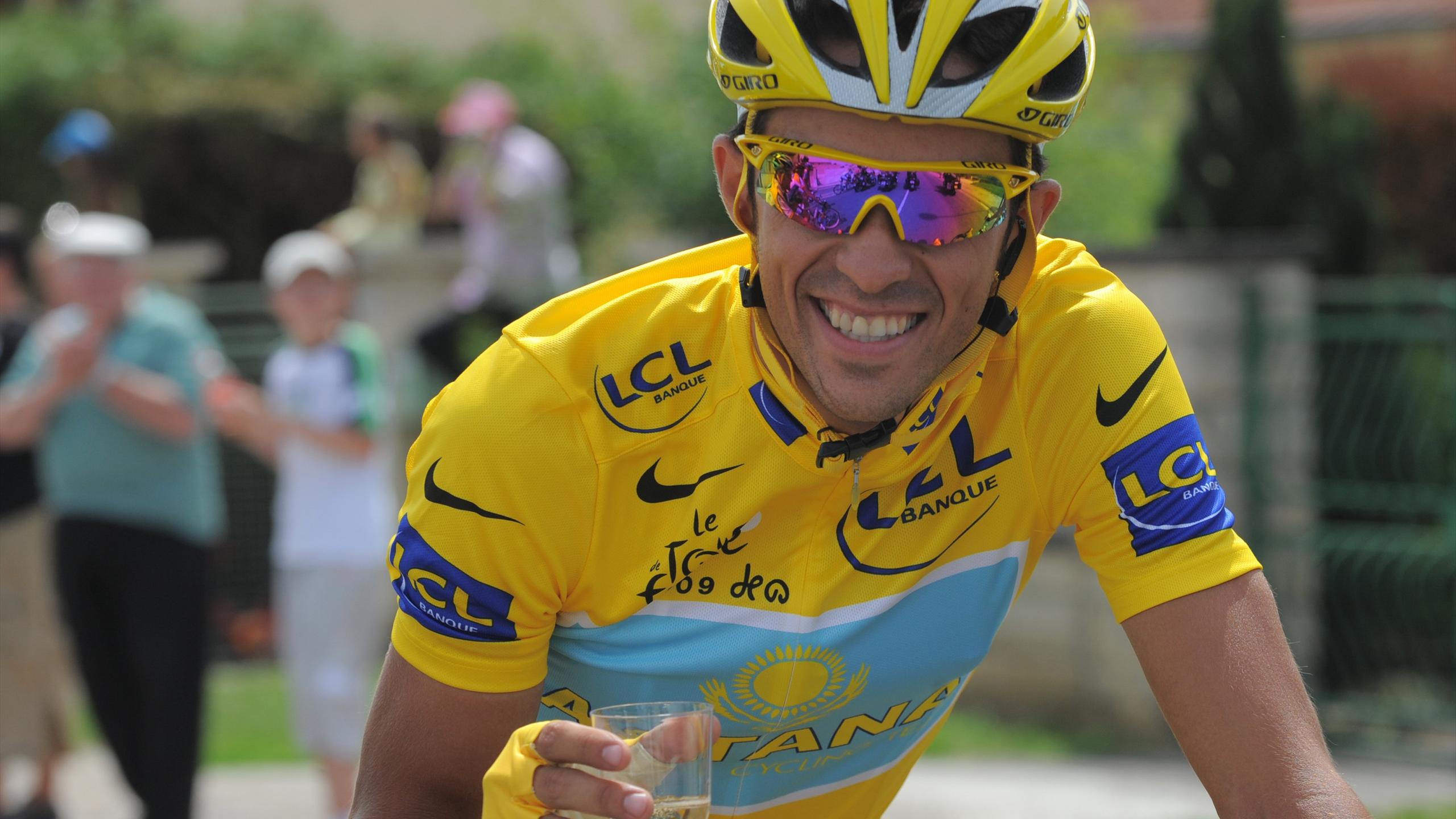 2560x1440 Alberto Contador Wallpaper
