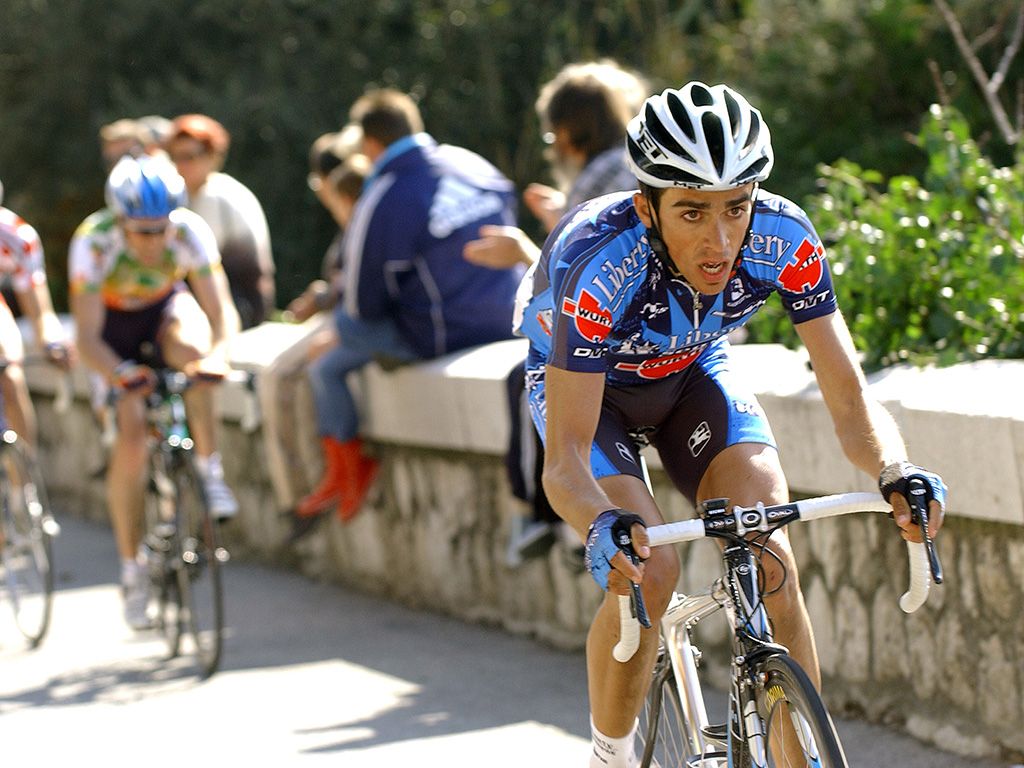 1024x768 Alberto Contador: A contradictory career