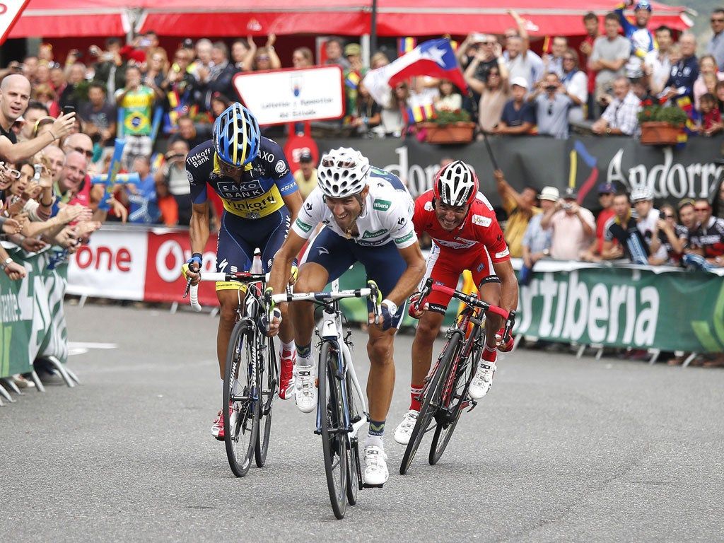 1024x768 Cycling: Contador in shadow of Armstrong