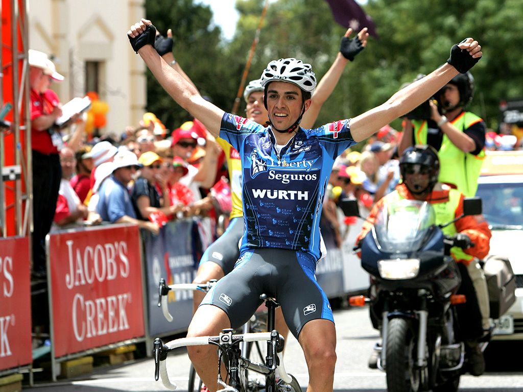 1024x768 Alberto Contador: A contradictory career