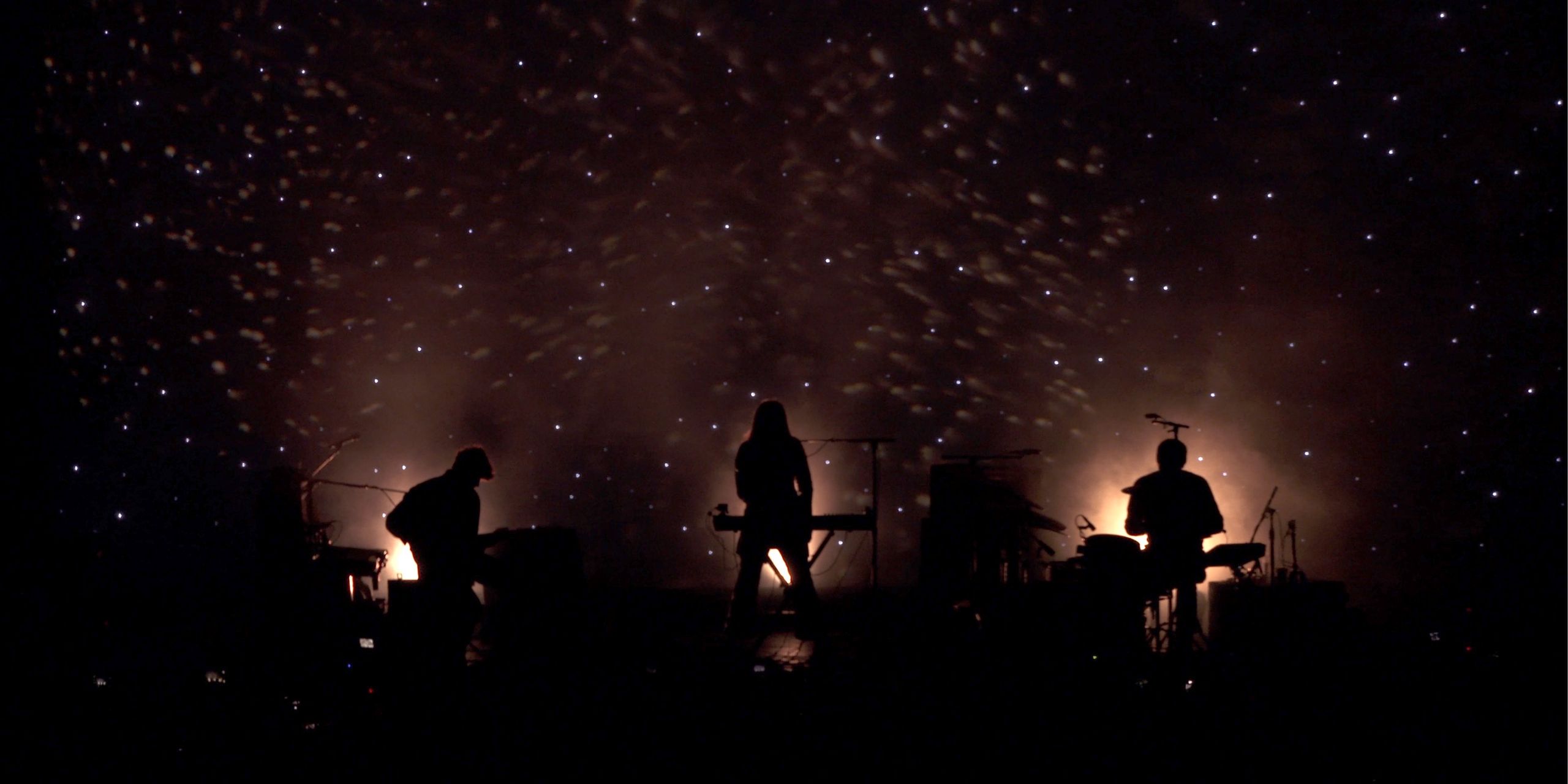 2560x1280 Watch Beach House's Stunning New Concert Film