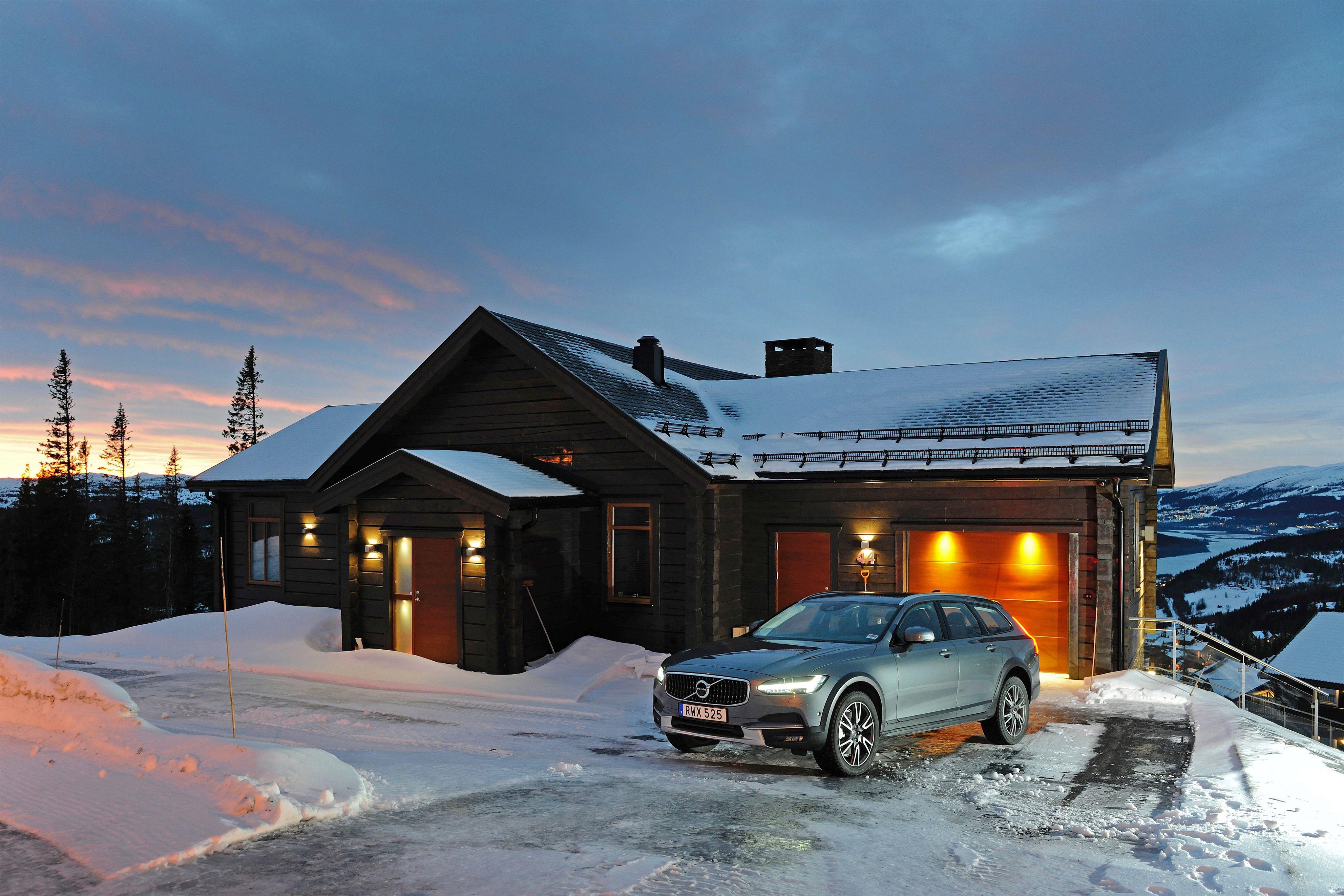 4096x2731 Desktop Wallpaper Volvo 2016 17 V90 D5 Cross Country 4096x2731