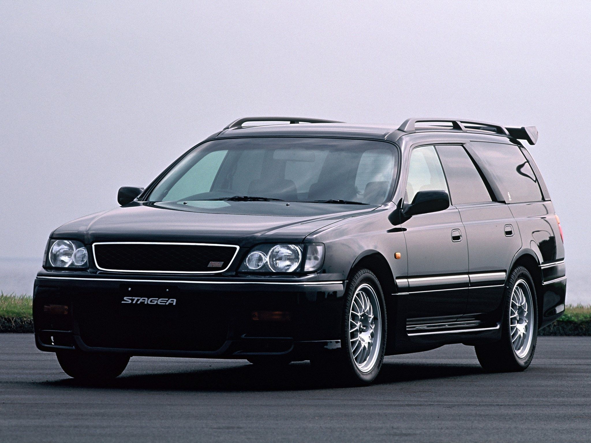 2048x1536 Nissan Stagea Wallpaper
