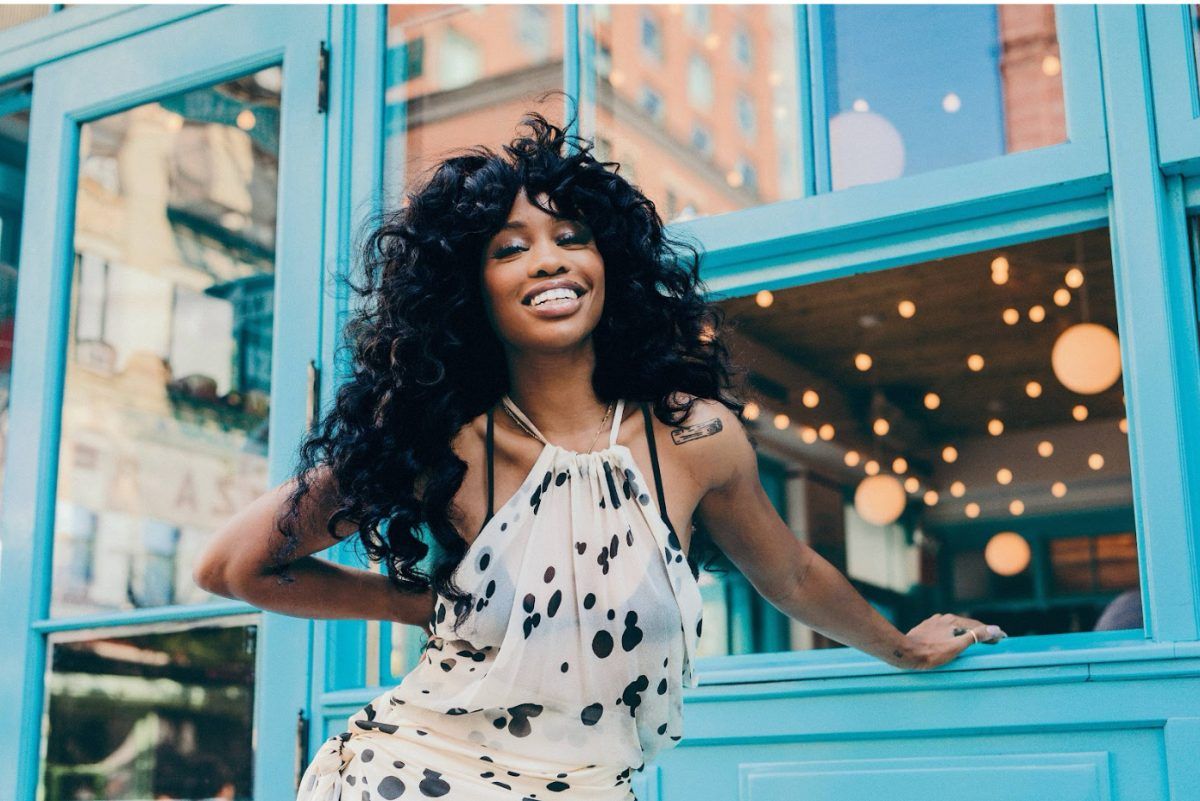 1200x801 Visiting Sza's Saturn