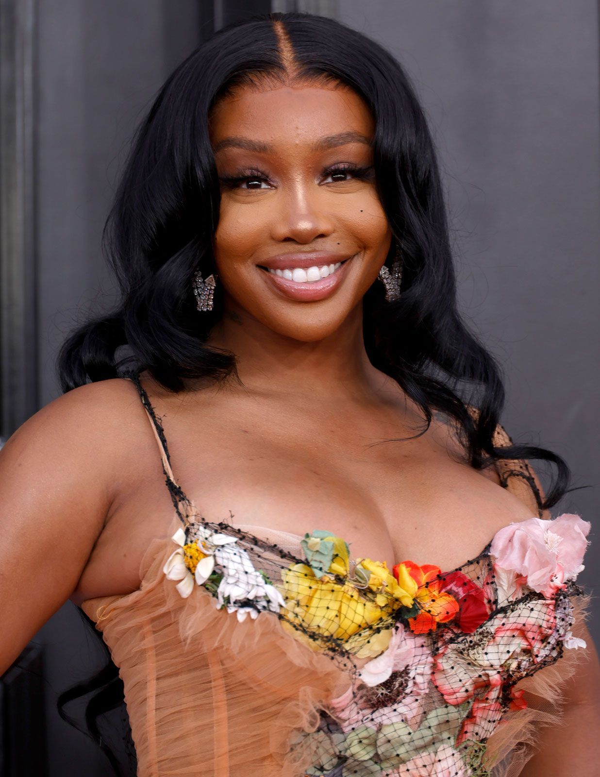 1236x1600 SZA. Biography, Grammys, Luther, Music, Songs, & Facts