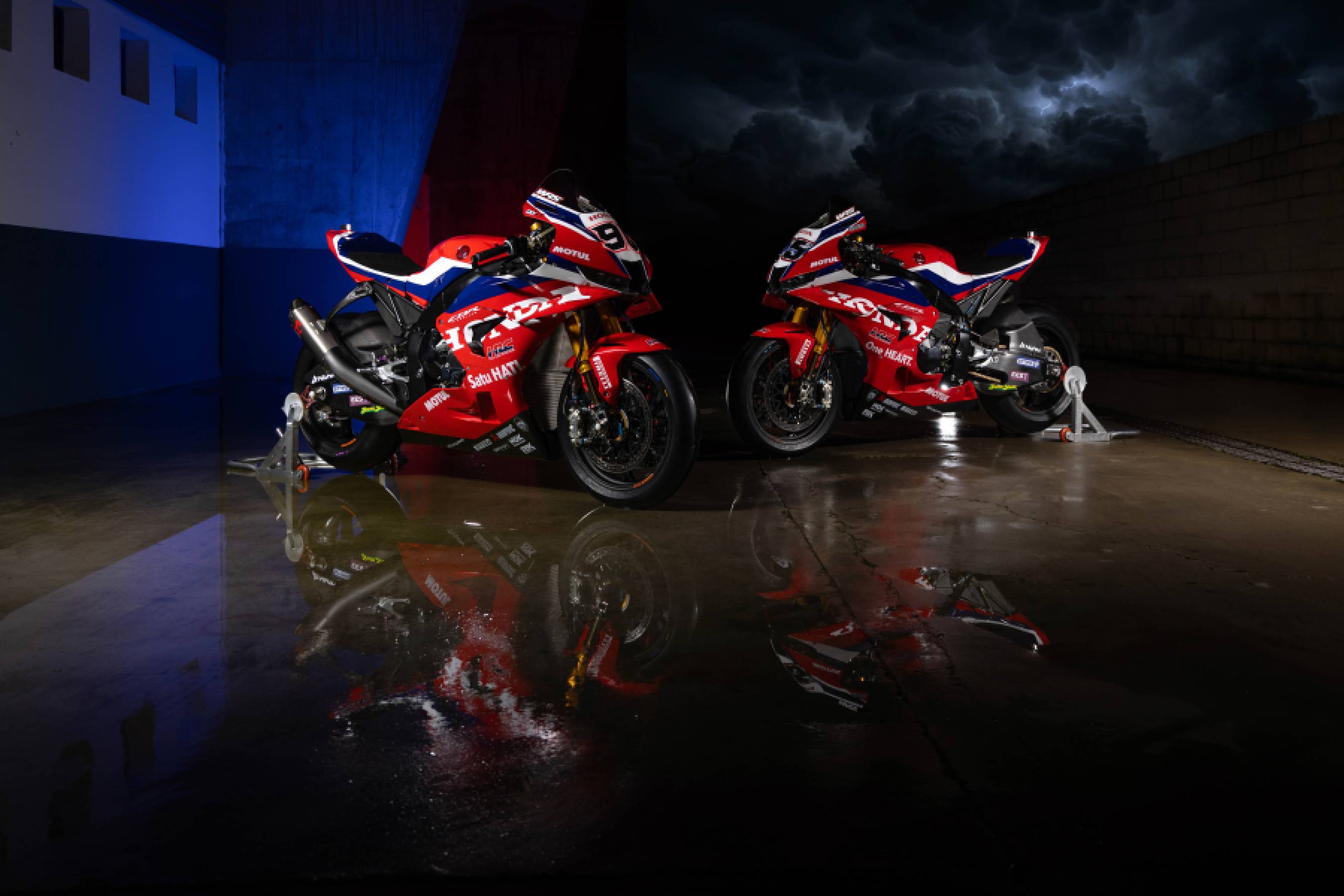 2700x1800 Honda HRC team unveils the new tricolour live