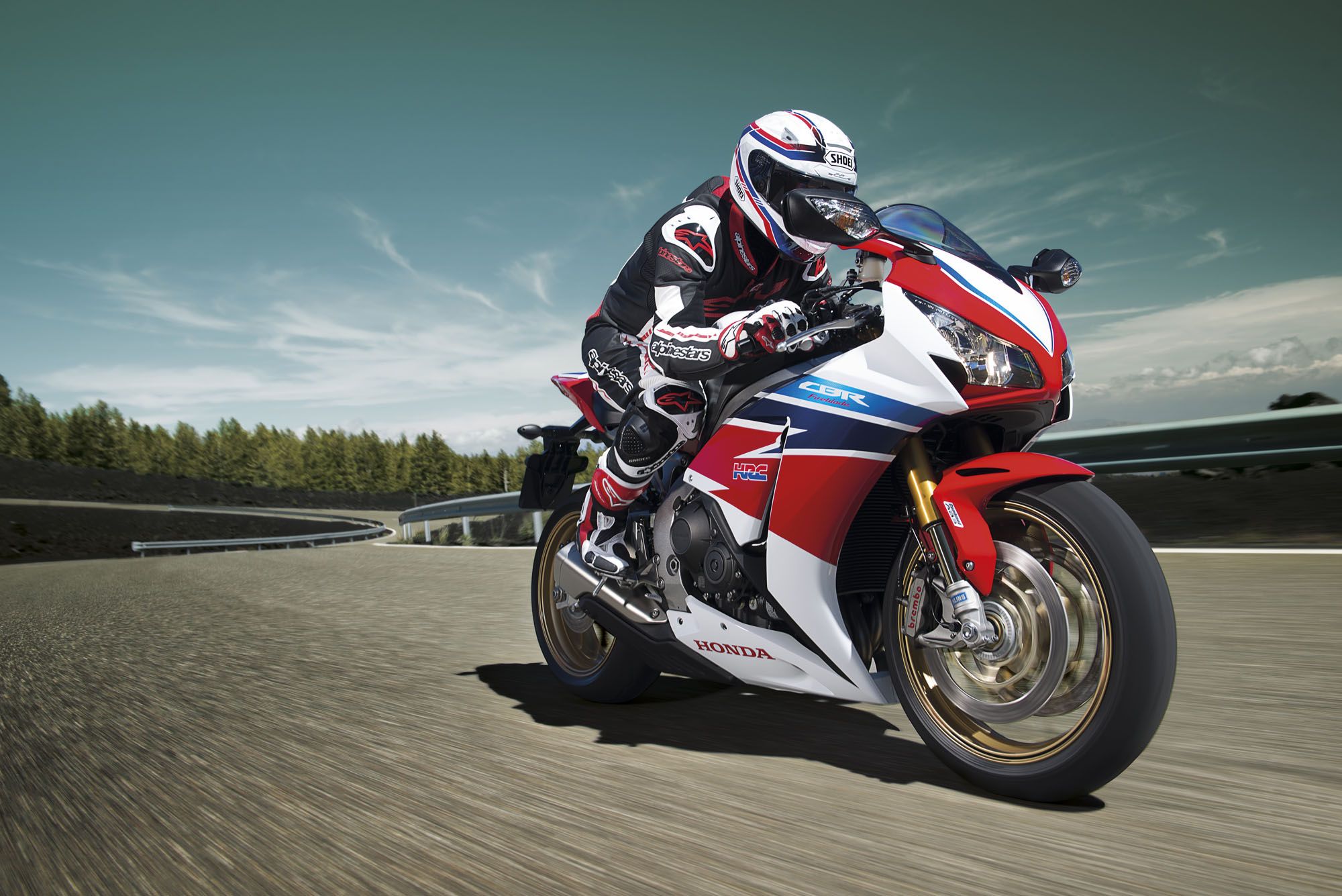 2000x1335 Honda CBR1000RR Wallpaper