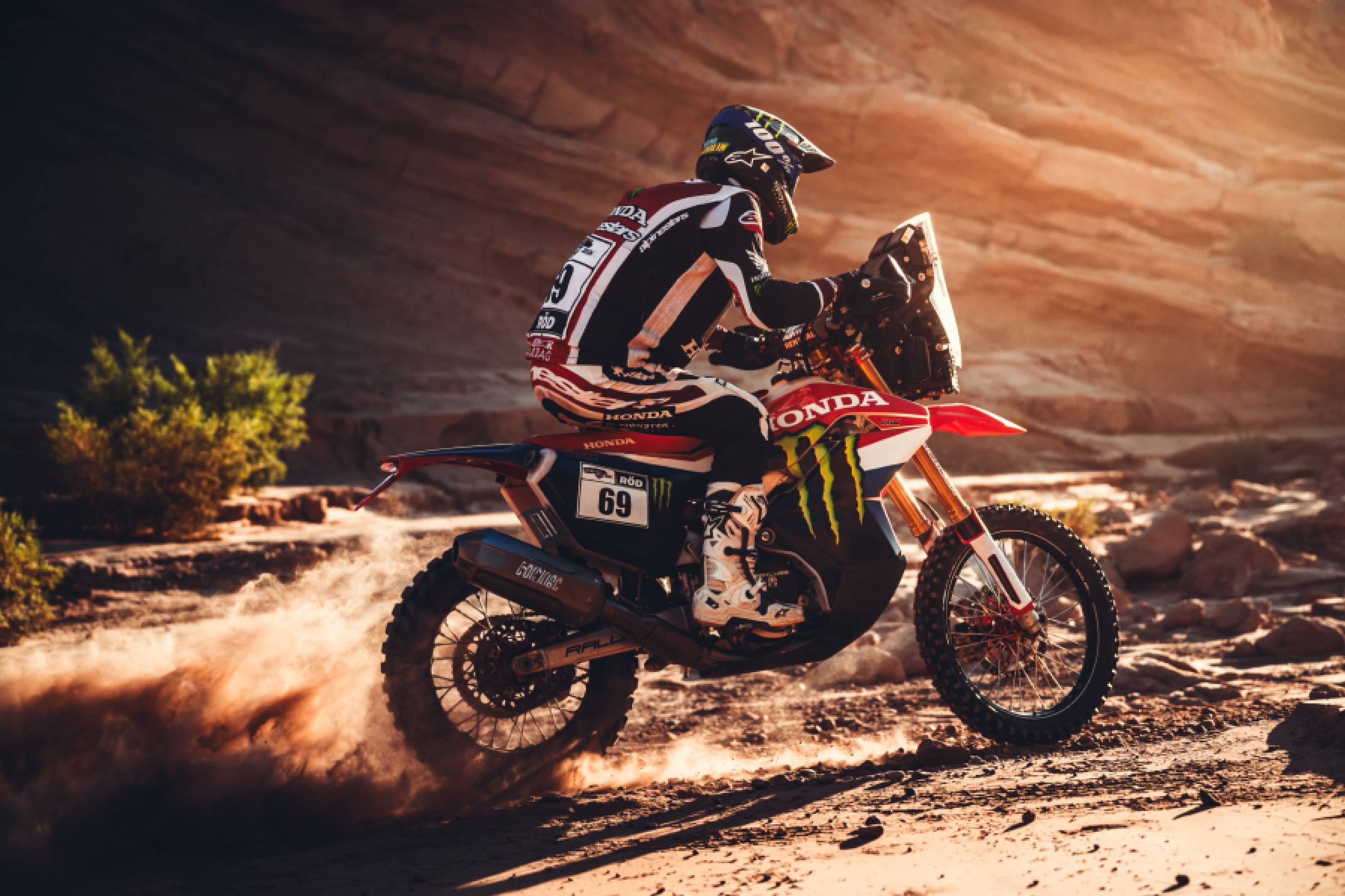 2700x1800 Historic stage win for Crivilin in Argentina