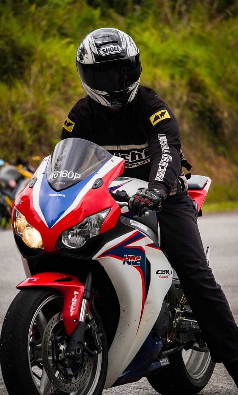 800x1324 Honda cbr1000rr, fireblade, motorcycle, HD phone wallpaper