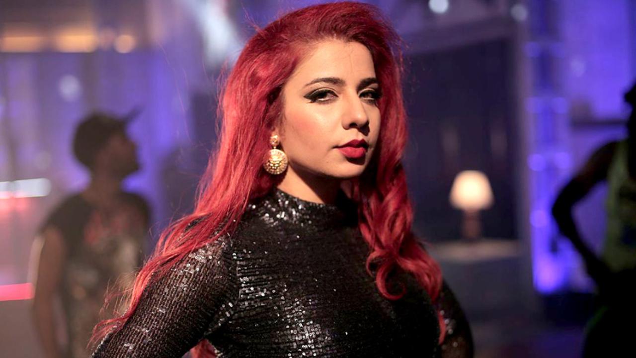 1280x720 Dhurandhar sing Jasmine stops concert midway in Delhi citing women safety
