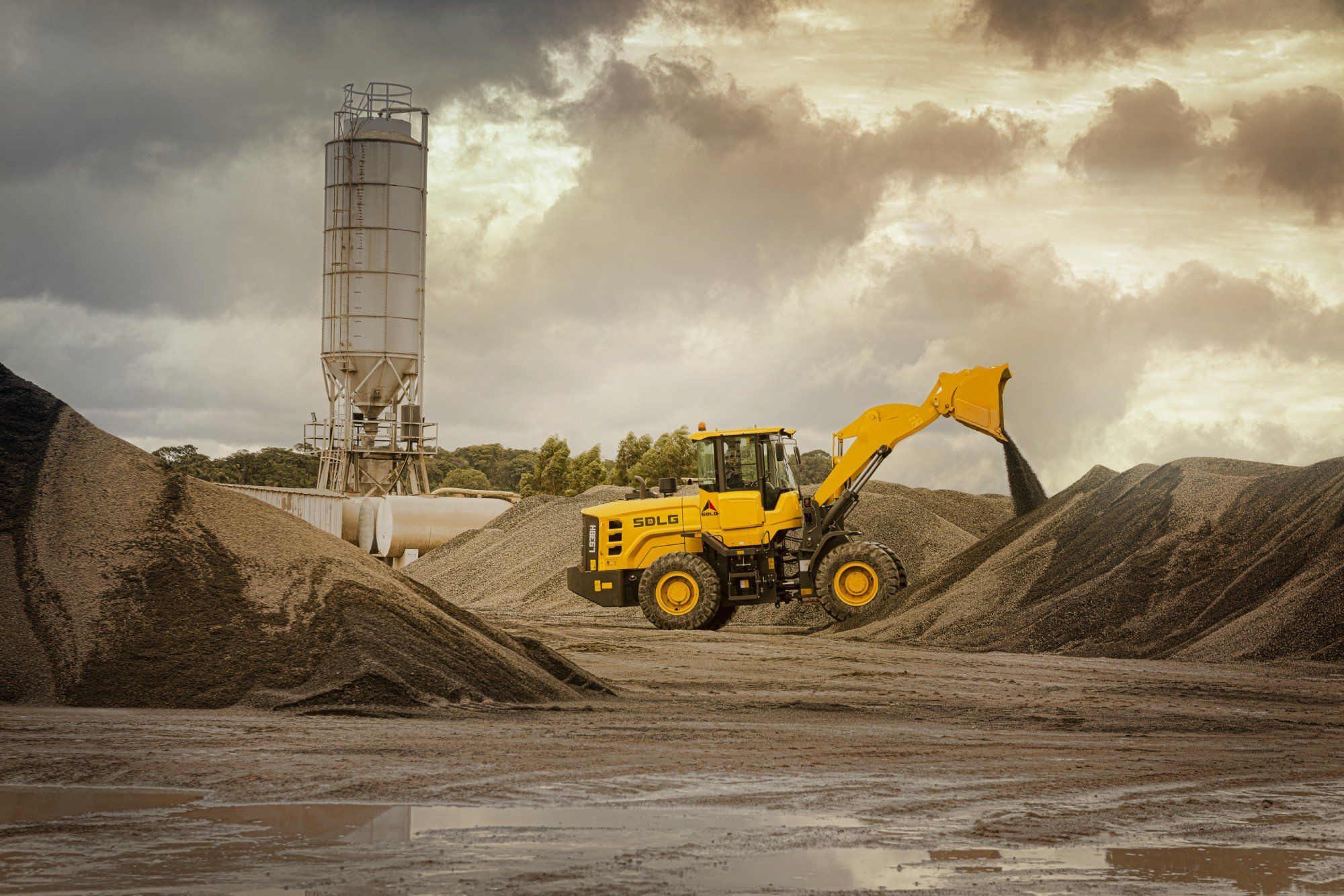 2000x1335 Shandong Lingong Construction Machinery Co., Ltd L938H Diesel forklift Used machines