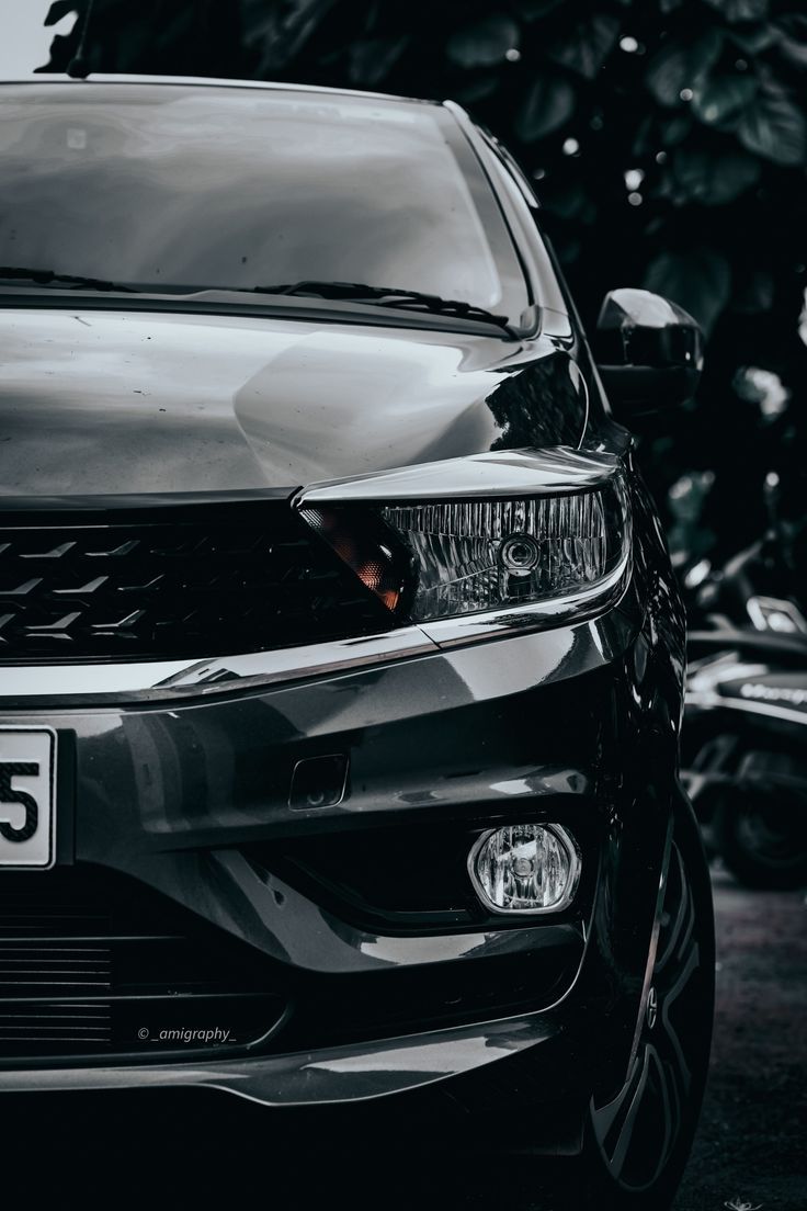 736x1104 TATA TIAGO