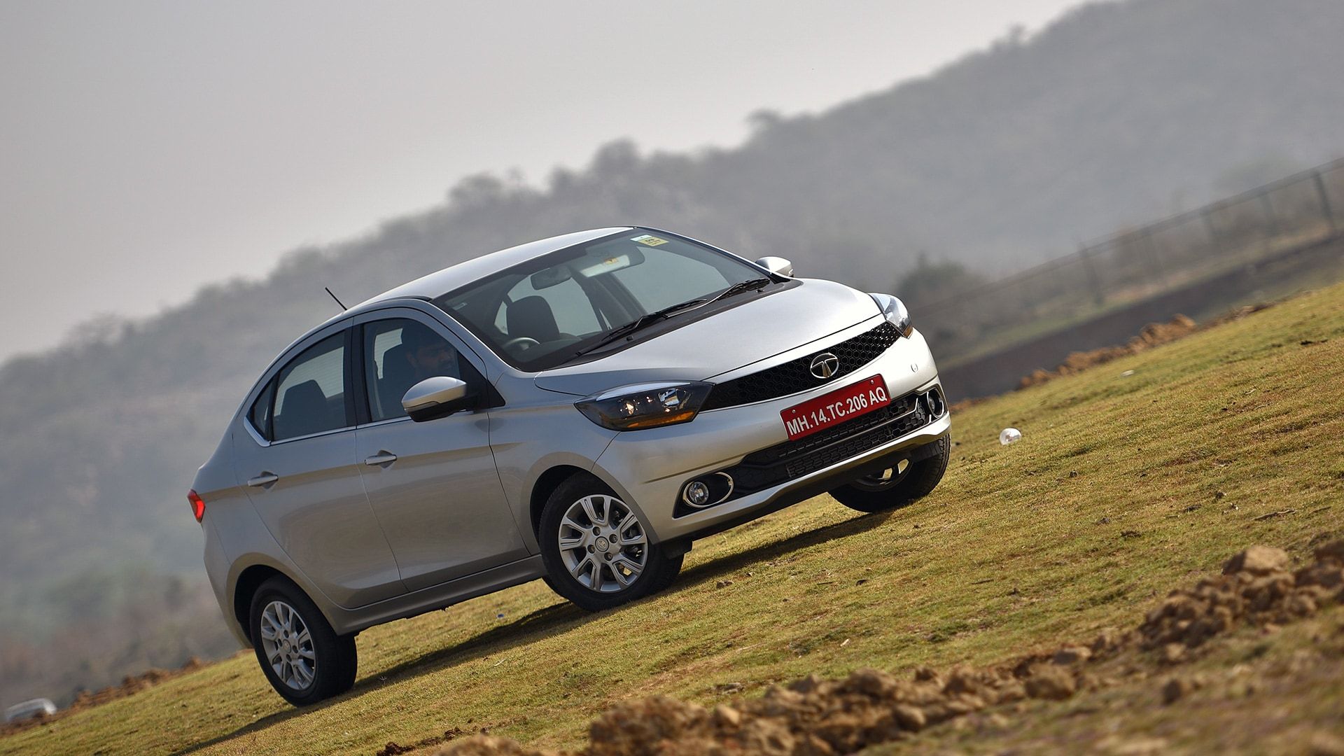 1920x1080 Tata Tigor 2017 Revotorq XZ Exterior Car Photo