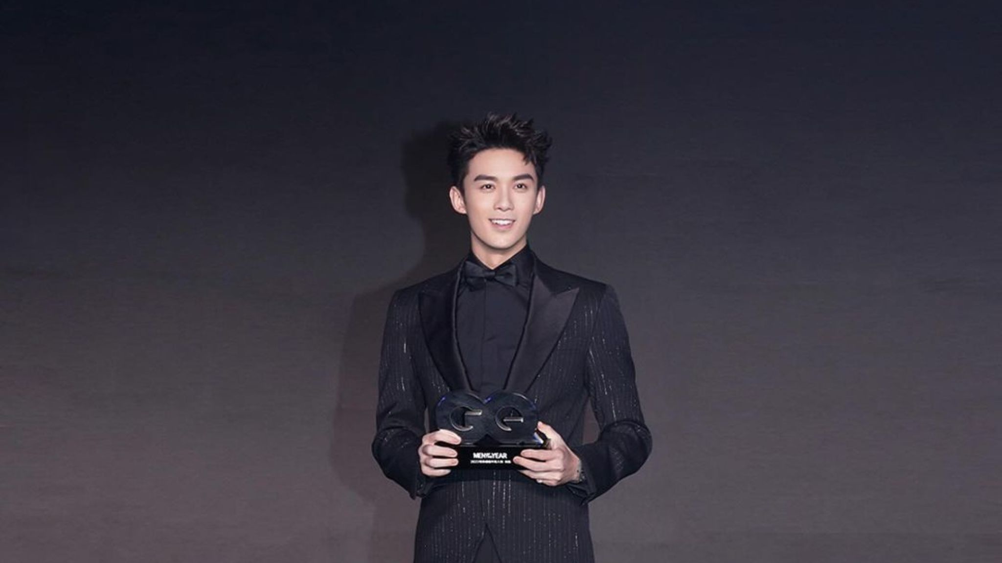 2048x1152 Leo Wu Stuns in ZEGNA at GQ China Men of the Year Awards
