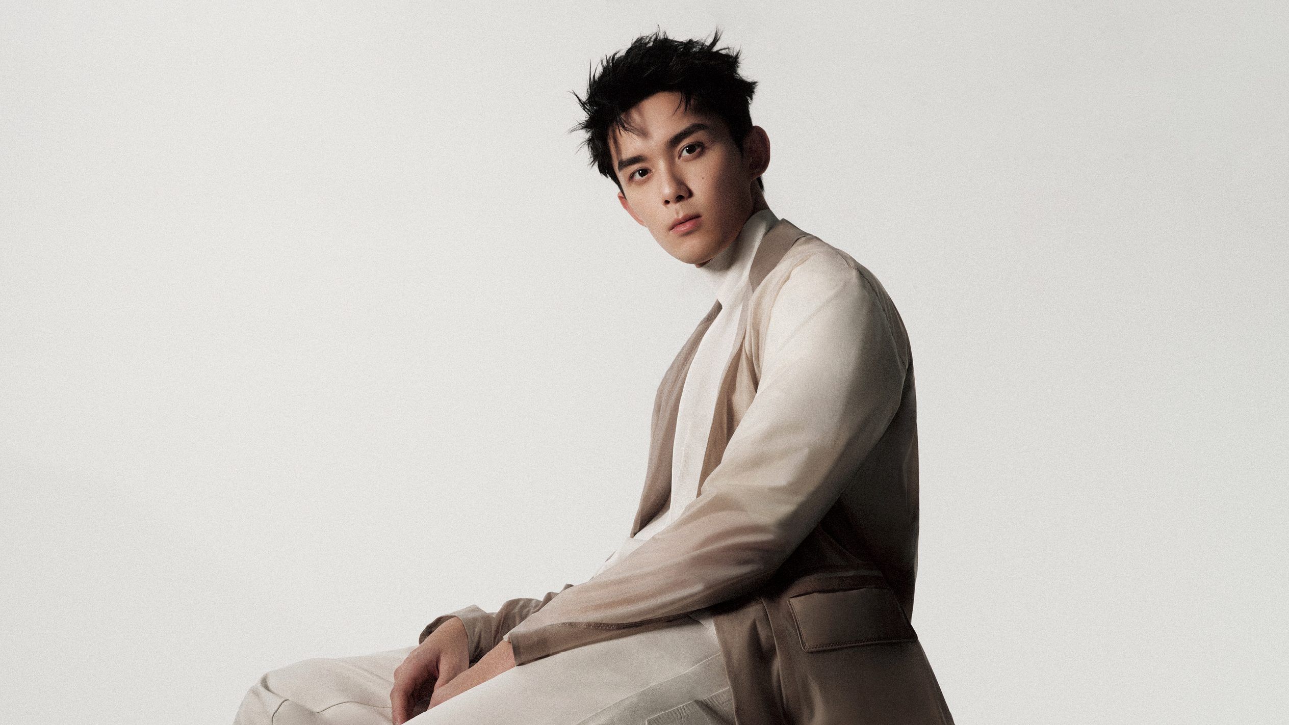 2528x1423 About Wu Lei