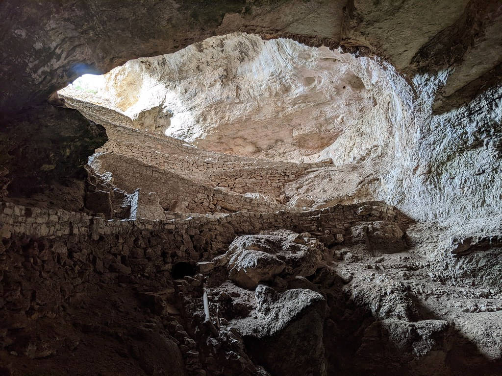 1024x768 Download Carlsbad Cavern Cave Entrance Wallpaper