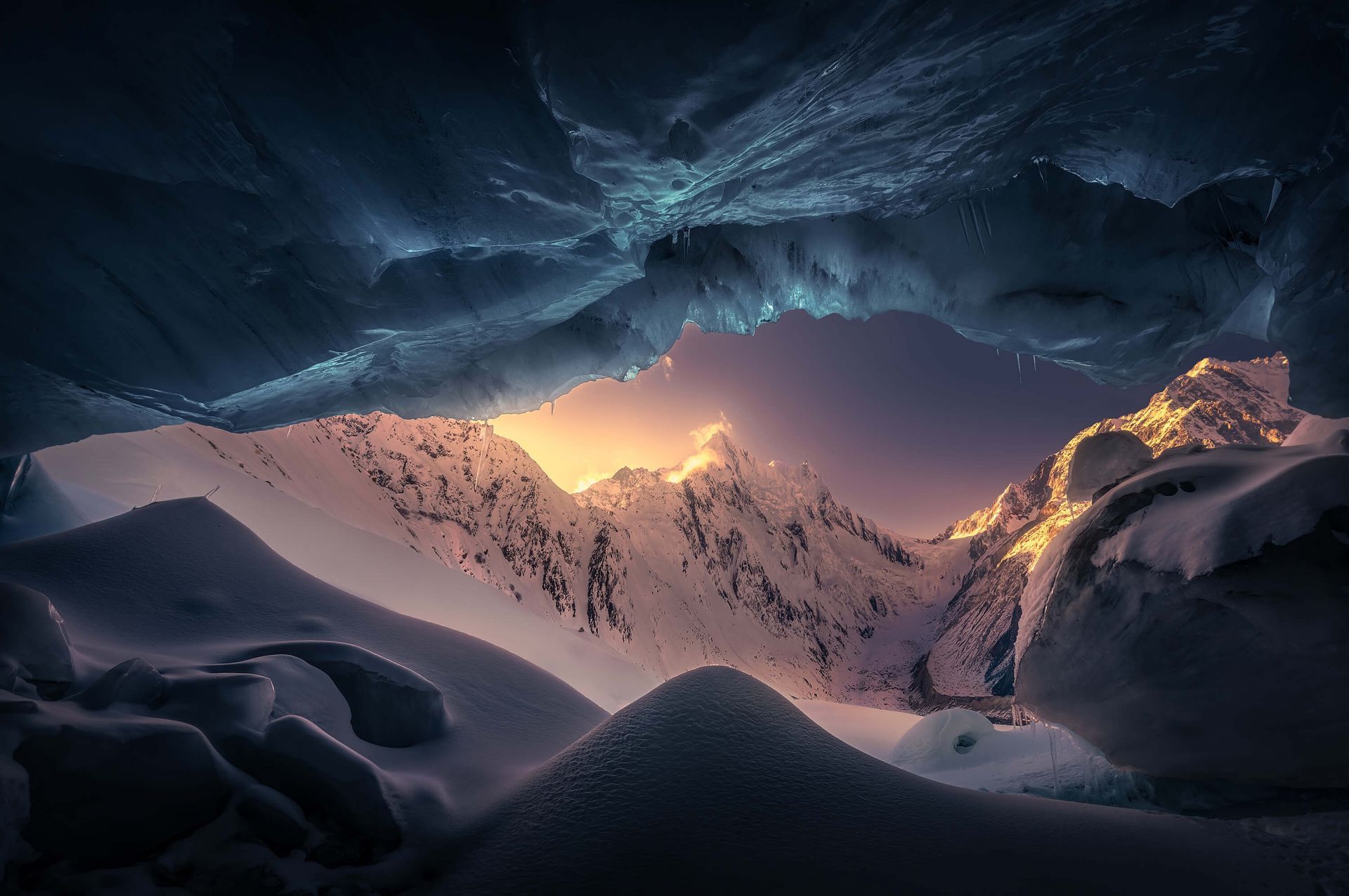 1920x1275 Wallpaper Mural ice cave