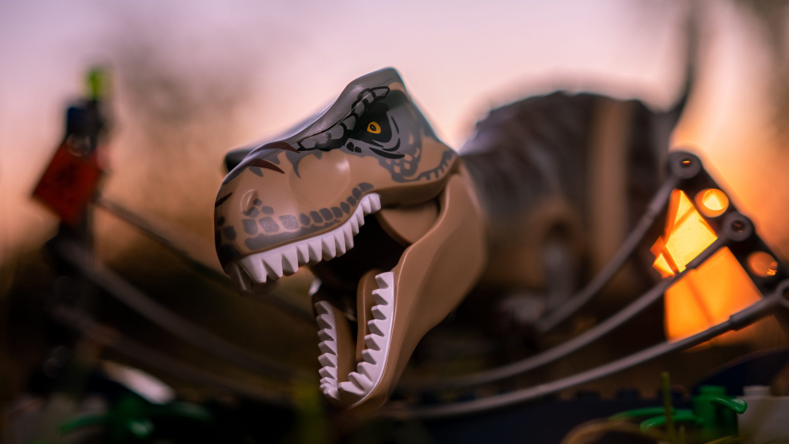2560x1440 The Best of the LEGO Jurassic World 2019 sets In Plastic